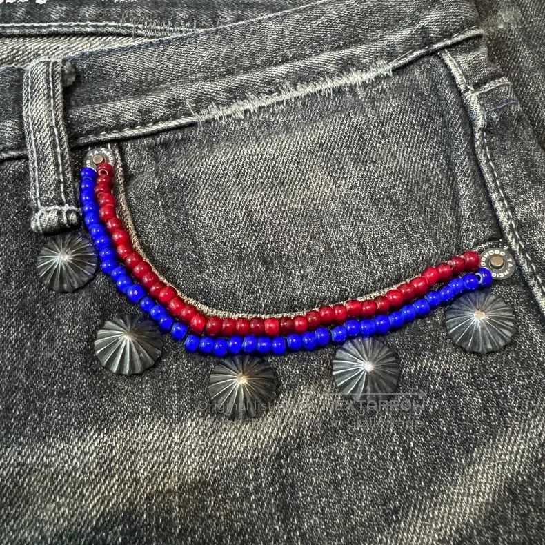 Neighborhood Neighborhood size M Red and blue double row beaded, with s Size US 27 - 5 Thumbnail