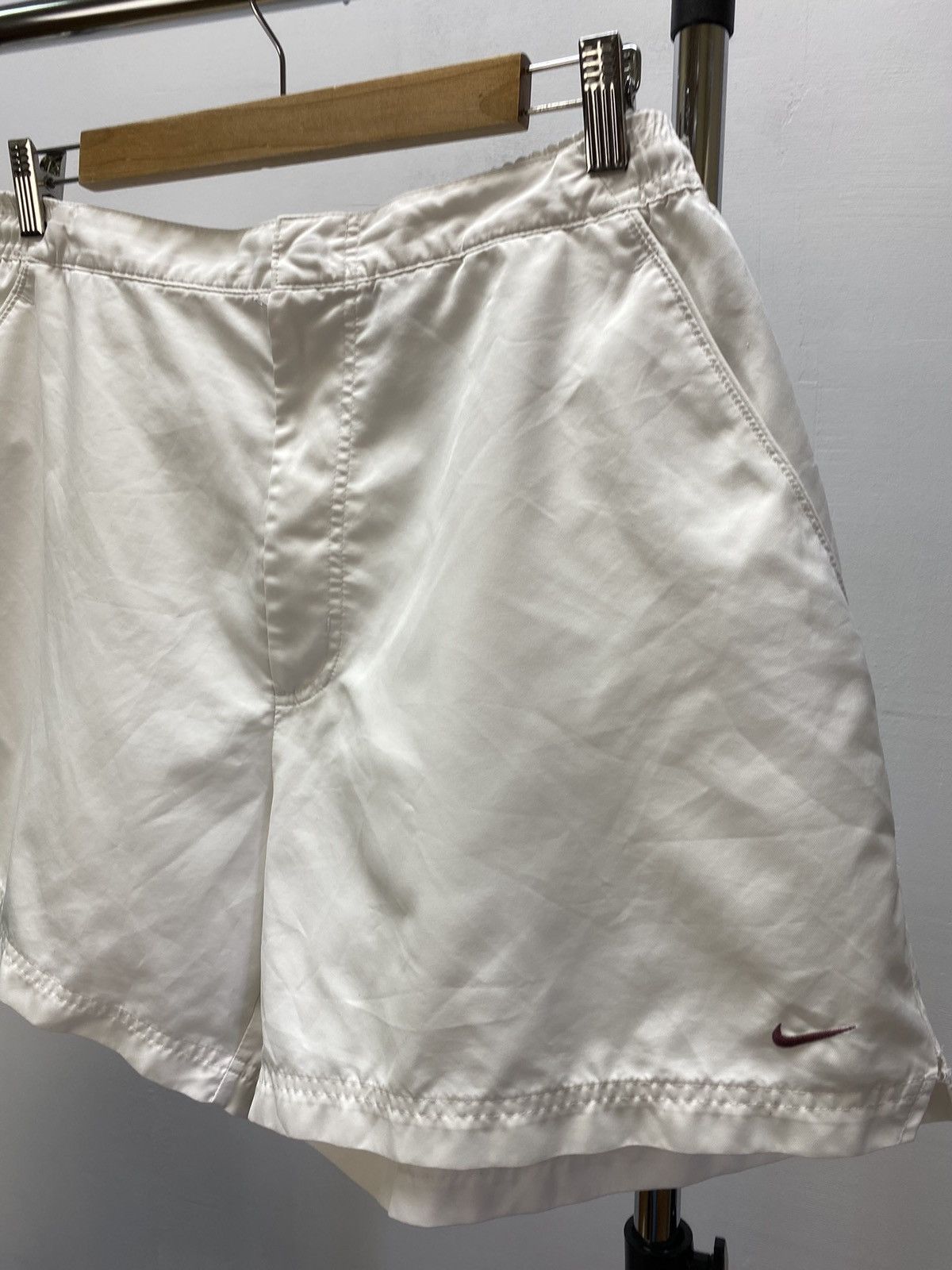Nike × Vintage Nike Challenge Court white Shorts Size US 36 / EU 52 - 2 Thumbnail