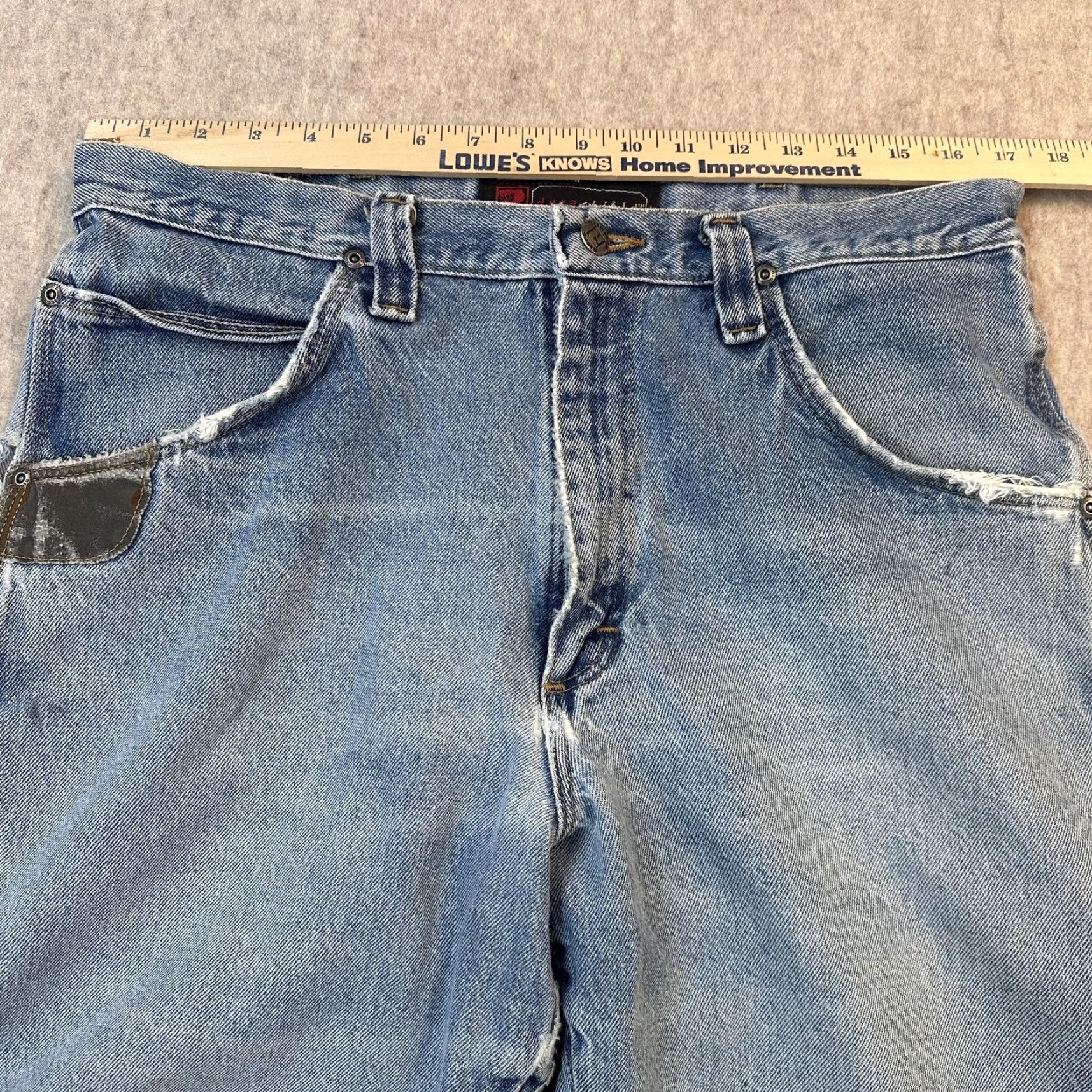 Wrangler Wrangler Shorts Mens 34 Blue Denim Carpenter DuraShield Work Utility 3W320AI Cargo Casual 34 Inseam 11in Mens Denim Cotton Solid Size US 34 / EU 50 - 4 Thumbnail