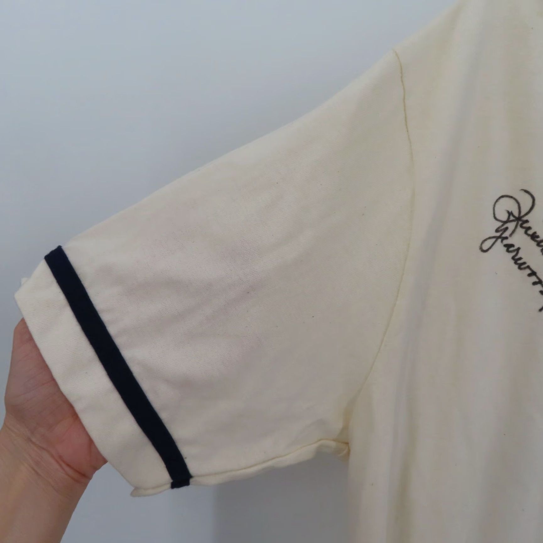 Vintage VTG Rawlings Trisha Yearwood Signed Baseball Jersey Tour Shirt Adult L Beige Short Sleeve Button-Up Mens 1990s Size US L / EU 52-54 / 3 - 4 Thumbnail