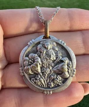 Jewelry Vintage Christian Silver Plated Pendant chainSterling Silver Size ONE SIZE - 12 Thumbnail