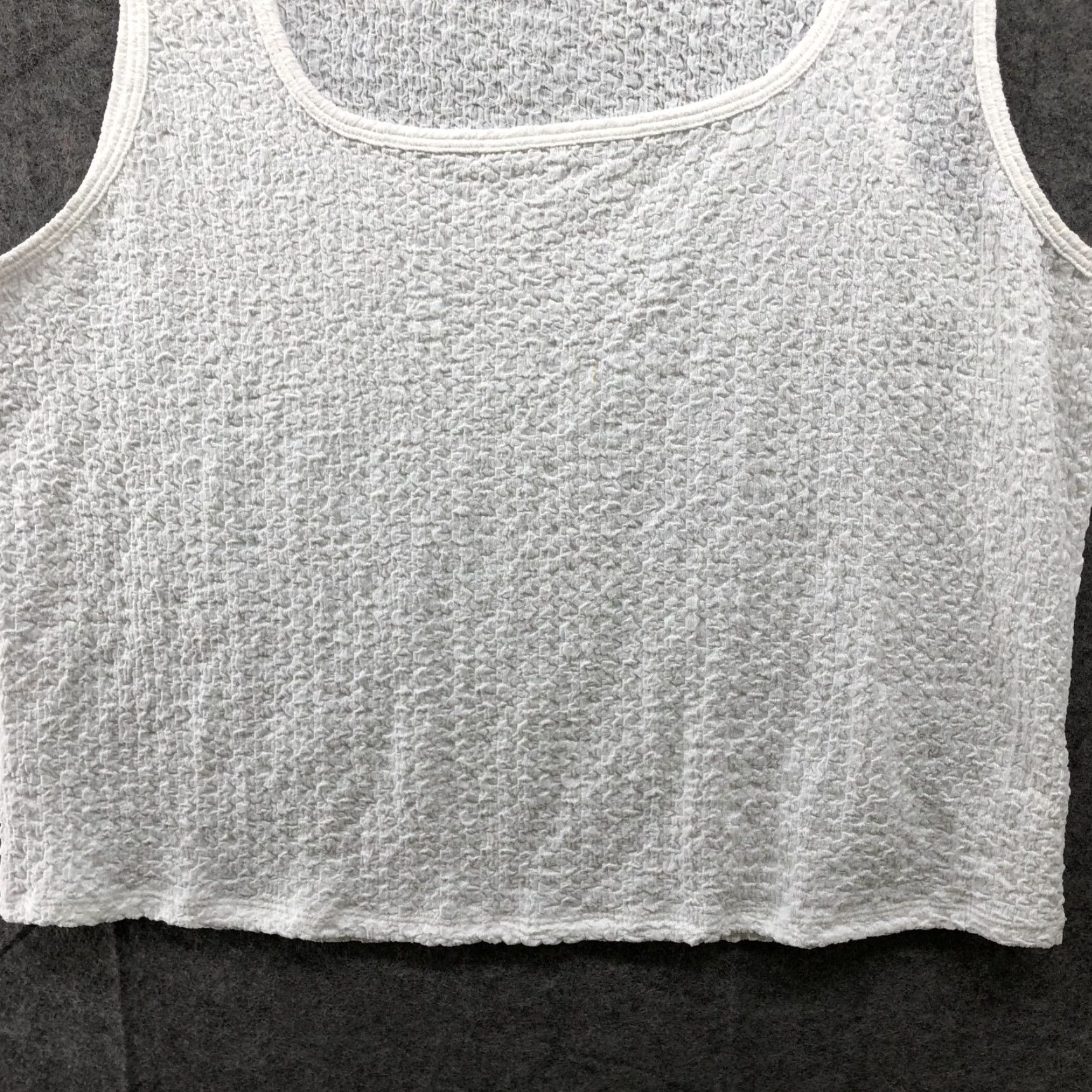 Old Navy Old Navy Tank Top Womens XXL White Sleeveless Pucker Square Neck Seersucker Tank Shirt Casual Plus Size Size XXL / US 16-18 / IT 52-54 - 4 Thumbnail