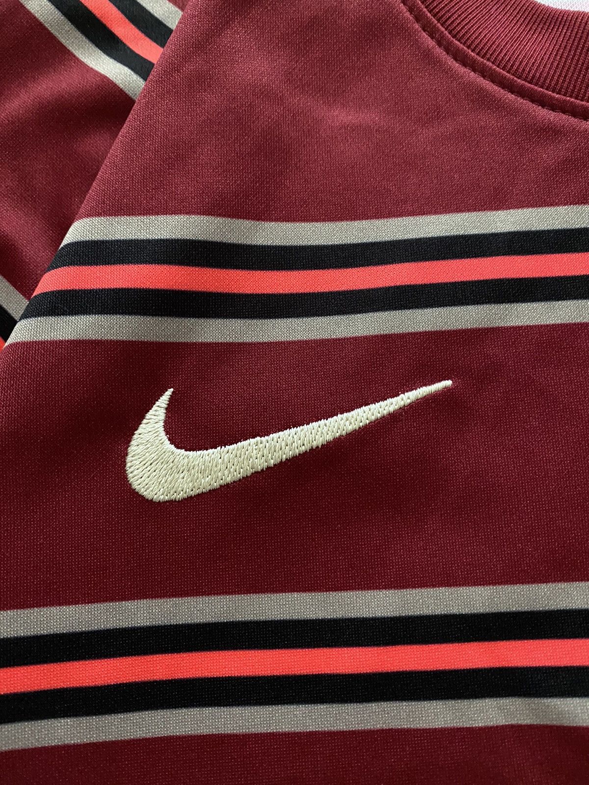 Nike × Vintage Nike Liverpool 2021/22 Football Training Shirt Red Striped Size US M / EU 48-50 / 2 - 5 Thumbnail