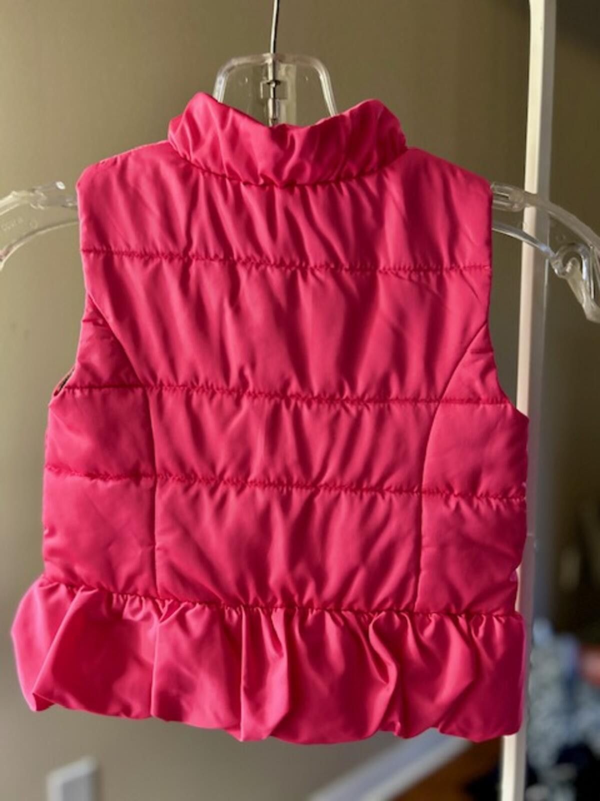 Other Lilly Pulitzer Pink Puffer Vest Bow Detail Girls XS (2/3) Size XS / US 0-2 / IT 36-38 - 2 Thumbnail