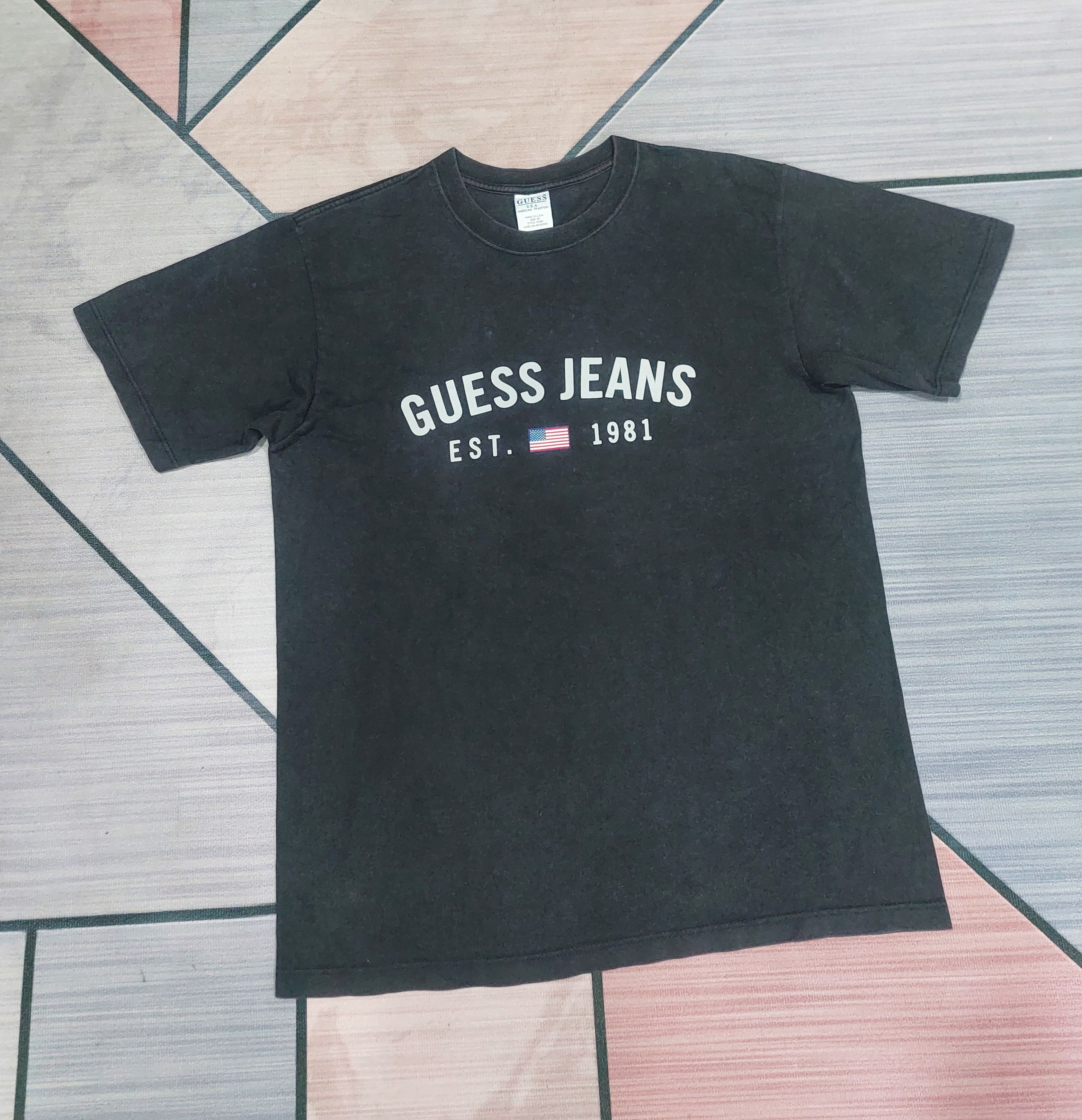 Guess × Vintage VINTAGE GUESS JEANS SPELLOUT TEE SUN FADED Size US M / EU 48-50 / 2 - 1 Thumbnail
