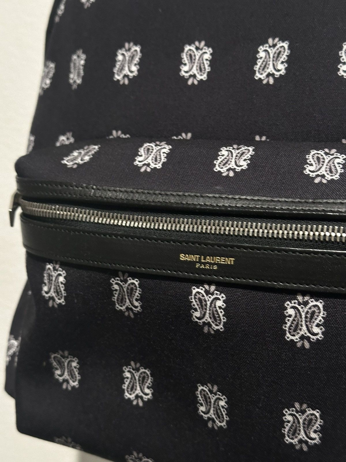 Hedi Slimane × Saint Laurent Paris SS14 Black Paisley Bandana City Backpack Size ONE SIZE - 2 Thumbnail