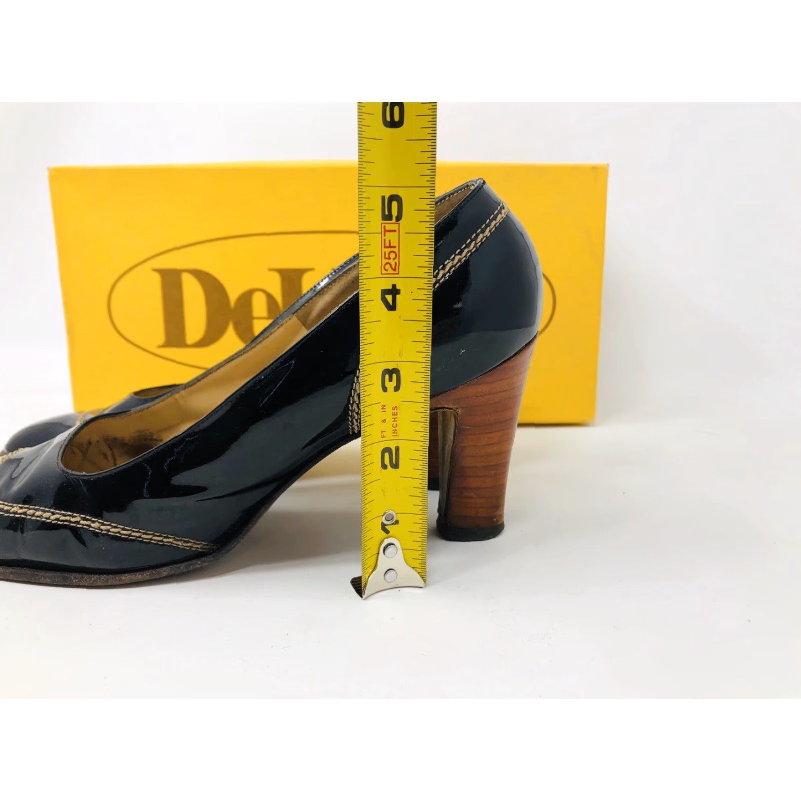 CLOSED VINTAGE Deliso Black Patent Leather Wood Heels Pumps Closed Toe Size 7B Womens Shoes HB19 Size US 7 / IT 37 - 8 Thumbnail
