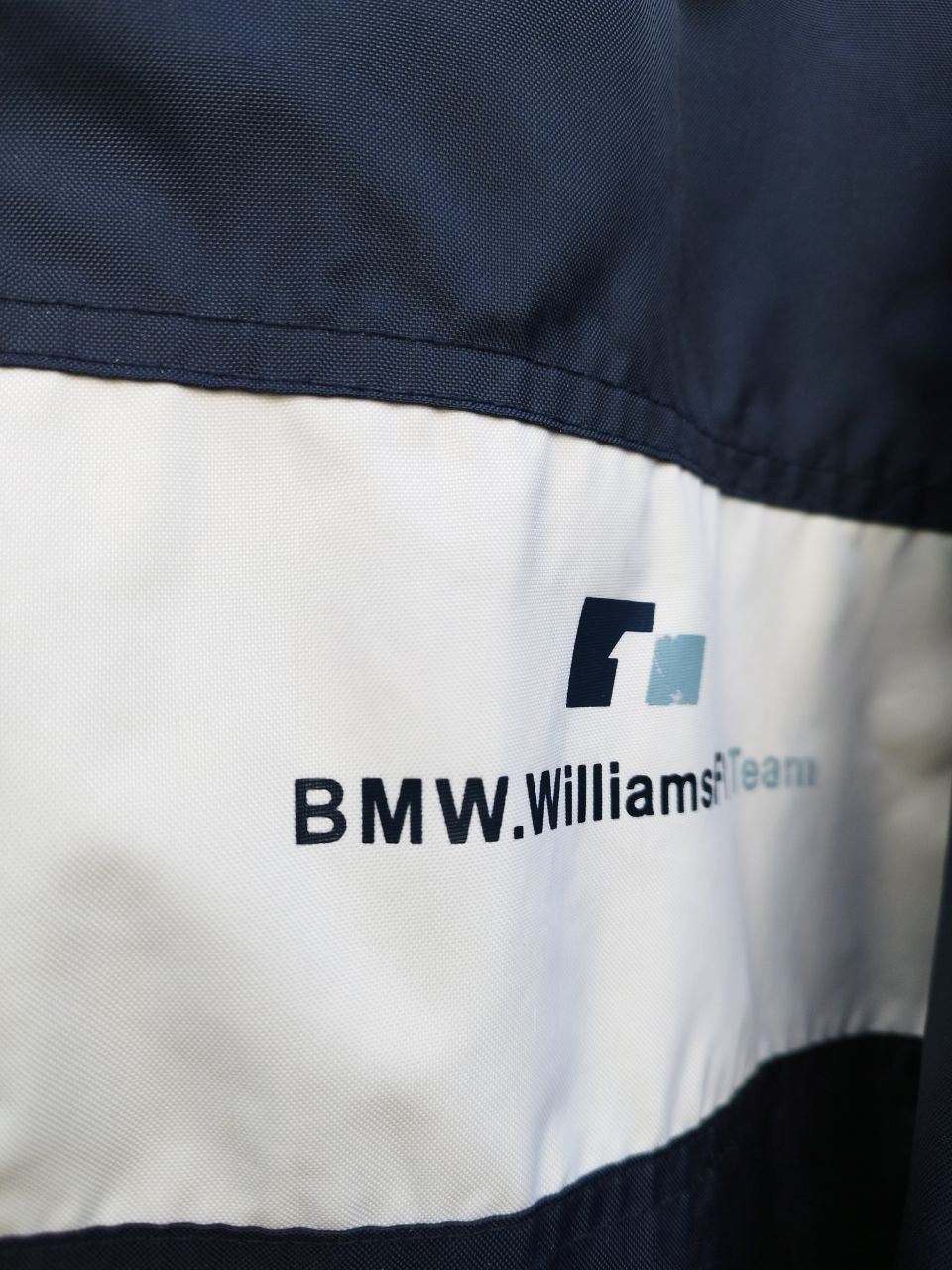 BMW VINTAGE BMW Williams F1 Team Paddock Nylon Jacket Retro 00s Size US L / EU 52-54 / 3 - 4 Thumbnail