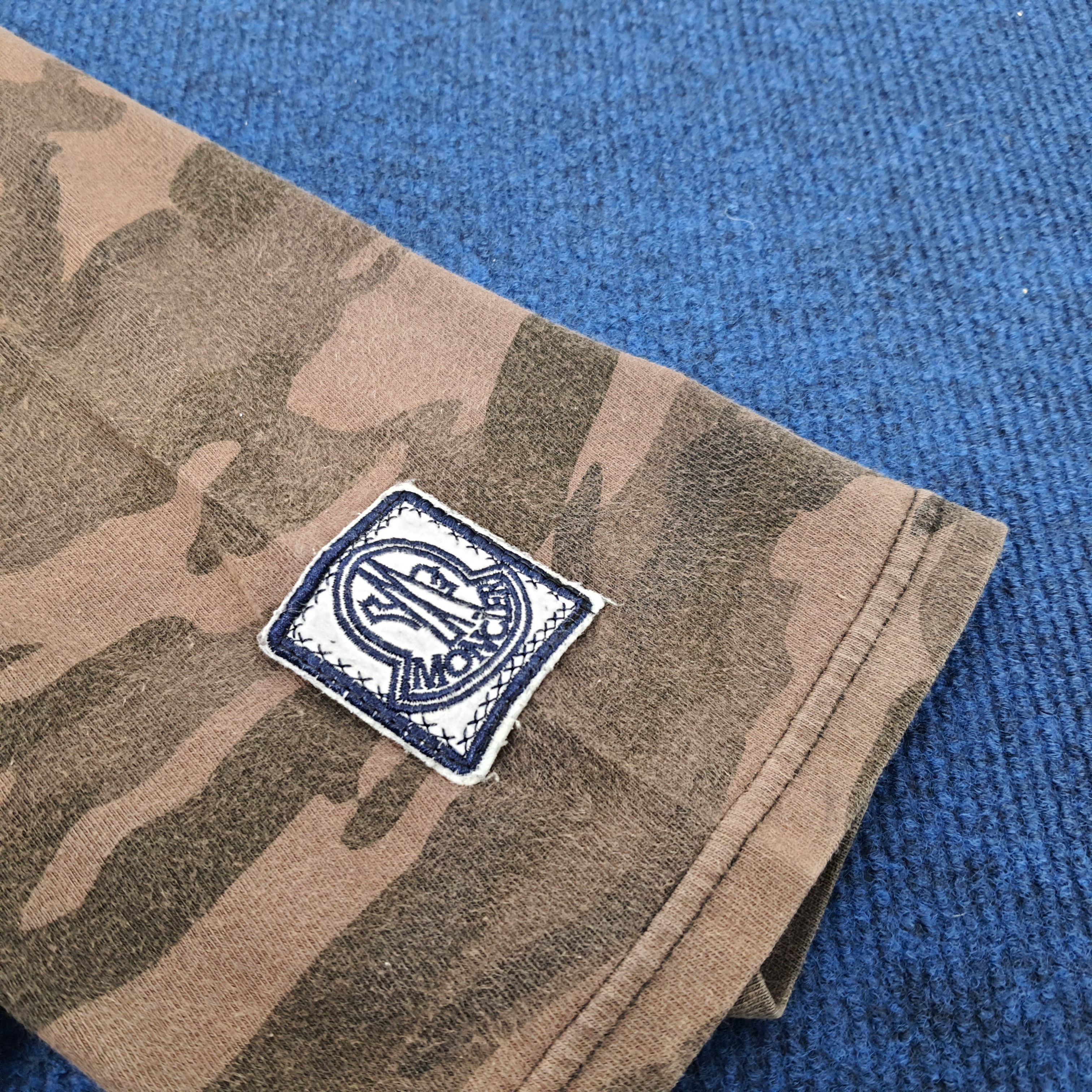 Vintage Vintage MONCLER Camo Military Style Tshirt Size US M / EU 48-50 / 2 - 5 Thumbnail