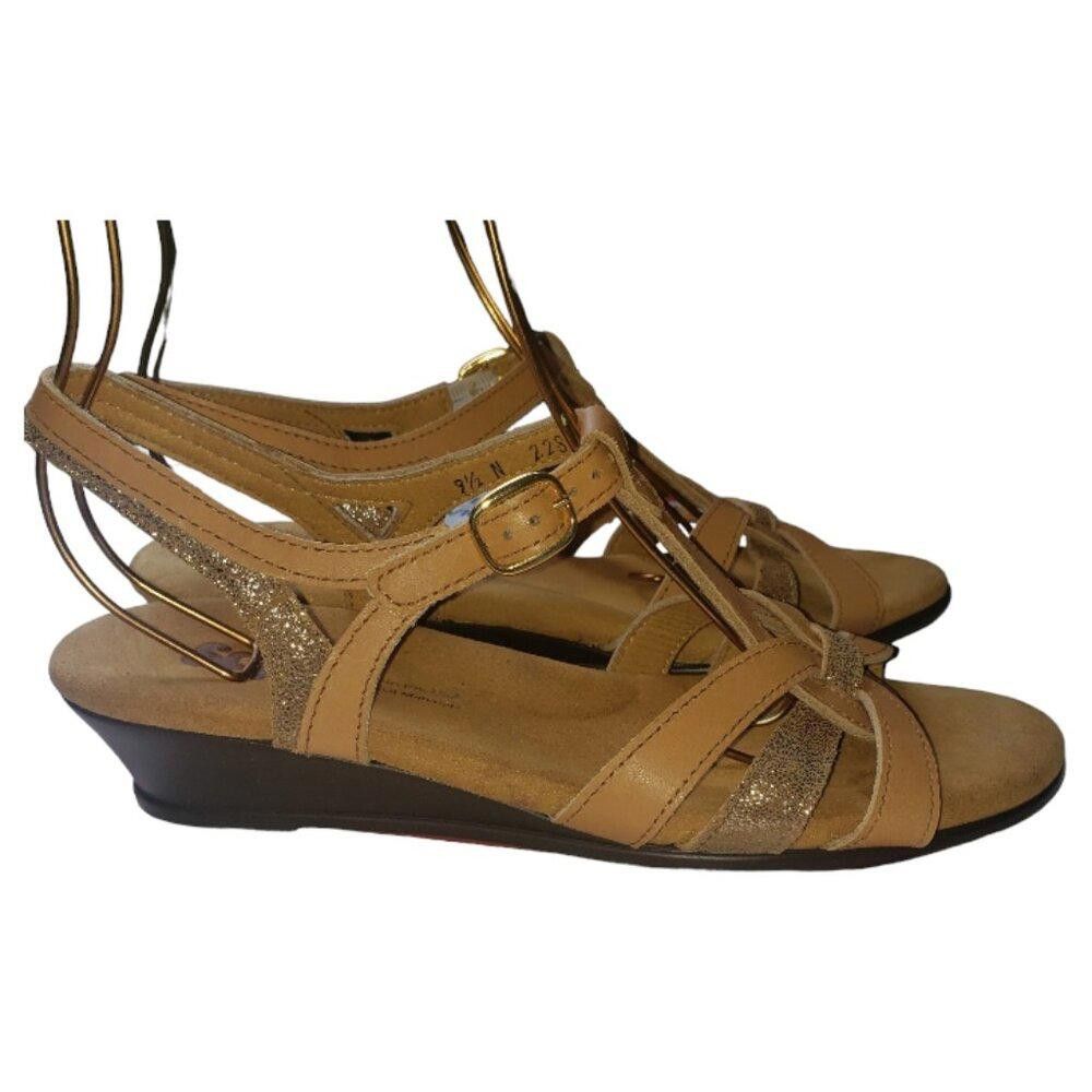 Designer SH120 SAS Aurora T-Strap NWOT Sandal 9.5 Size US 9.5 / IT 39.5 - 3 Thumbnail