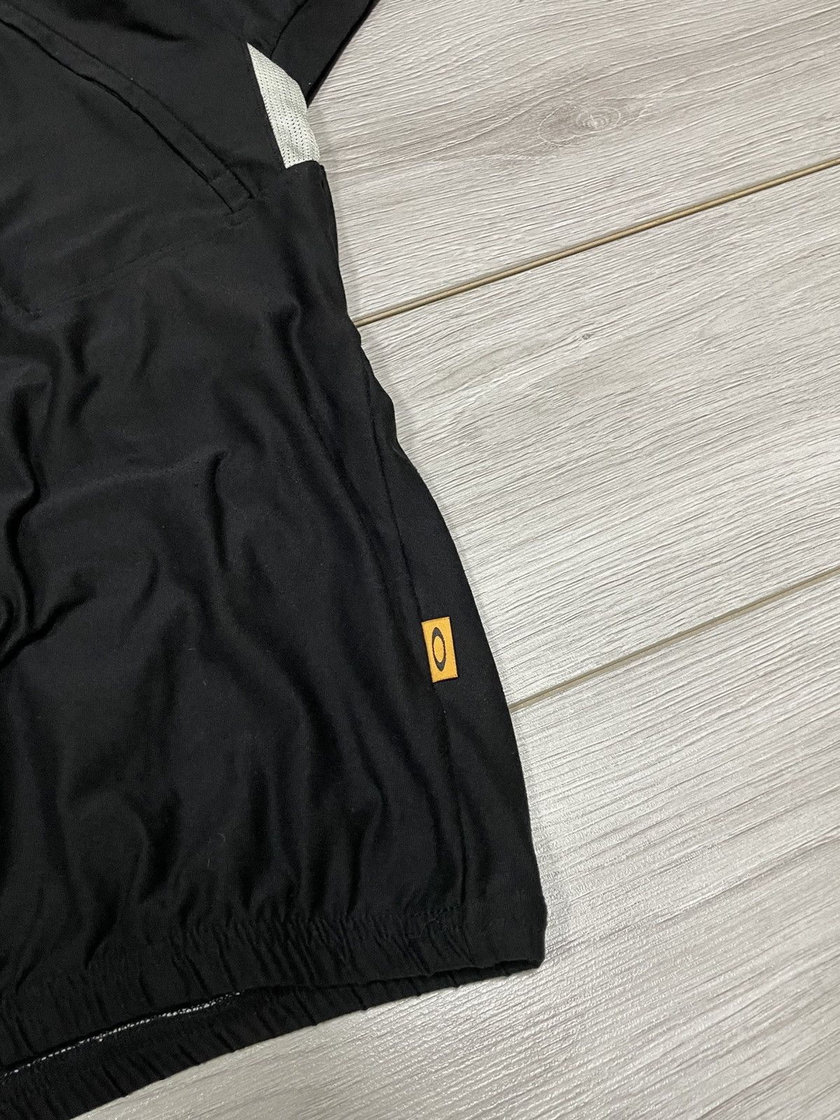 Oakley Oakley big logo multipcoket tee shirt jersey bicycle gear Size US XL / EU 56 / 4 - 7 Thumbnail