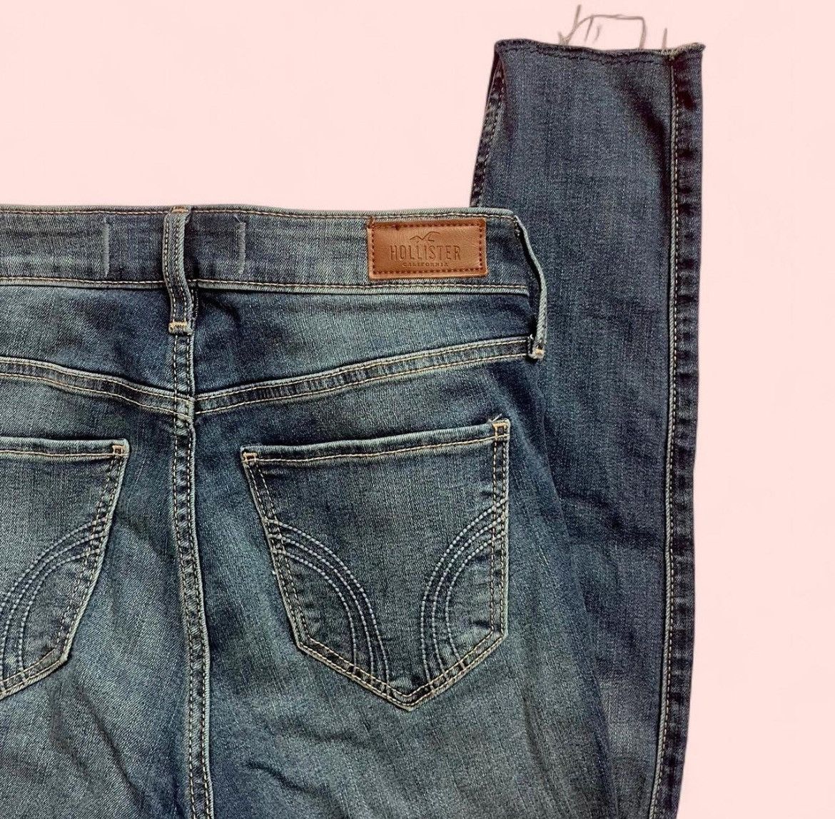 Hollister Hollister high rise skinny jeans with distressed details Size 26" / US 2 / IT 38 - 5 Thumbnail