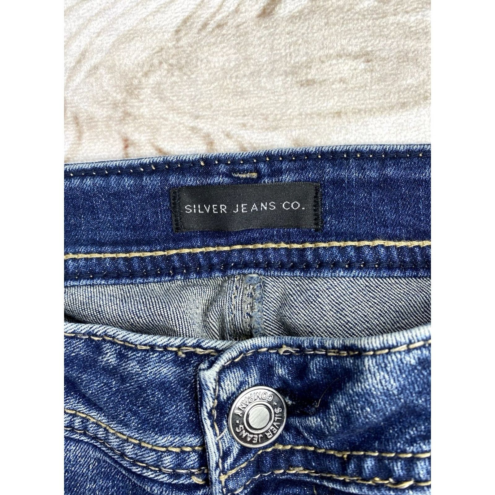 Silver Jeans Co. Silver Jeans Co. Elyse Jeans Dark Wash Slim Bootcut 30x33 Women Bleed NWT Denim Blue 5-Pocket Regular Basin 30" Inseam Jeans Womens Size 30" / US 8 / IT 44 - 4 Thumbnail