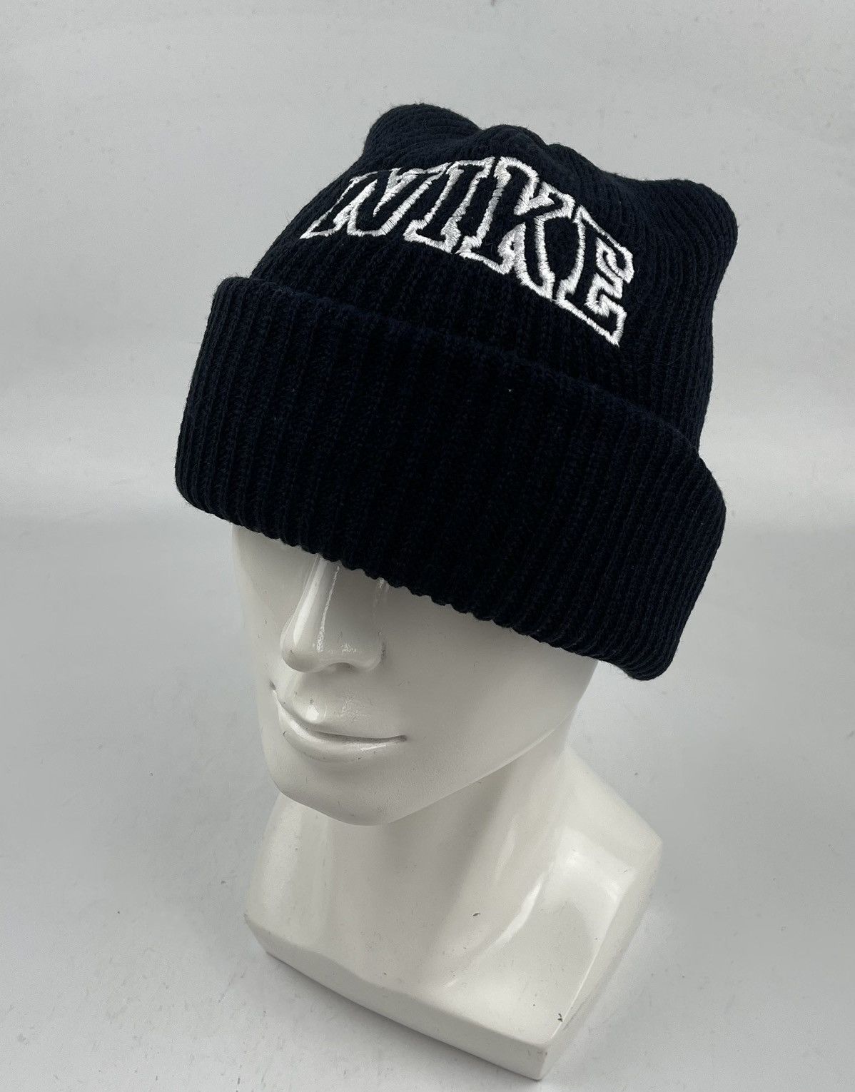 Nike vintage nike big spell out beanie hat snow cap tc39 Size ONE SIZE - 1 Thumbnail