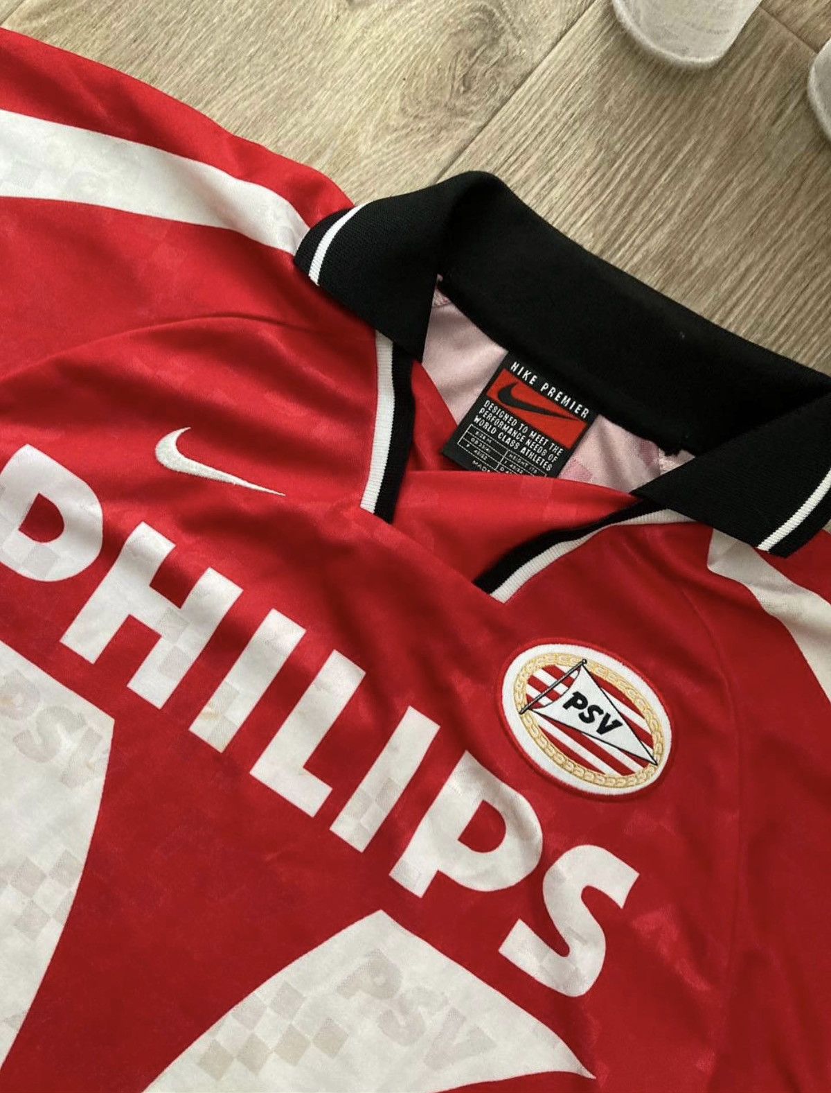 Nike × Vintage Vintage Nike PSV soccer jersey Philips size M rare Size US M / EU 48-50 / 2 - 2 Thumbnail