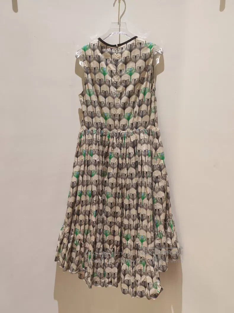 Fendi Fendi Dress, with a beige base featuring black and green f Size XS / US 0-2 / IT 36-38 - 4 Thumbnail
