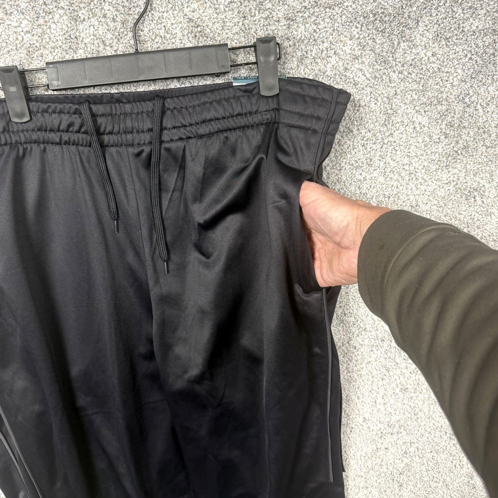 Tek Gear Tek Gear Track Pants 2XL Black Open-Bottom Athletic Gym & Training Pants Men Regular Waist 40 Inseam 30 Pockets Athletic-style Size US 39 - 7 Thumbnail
