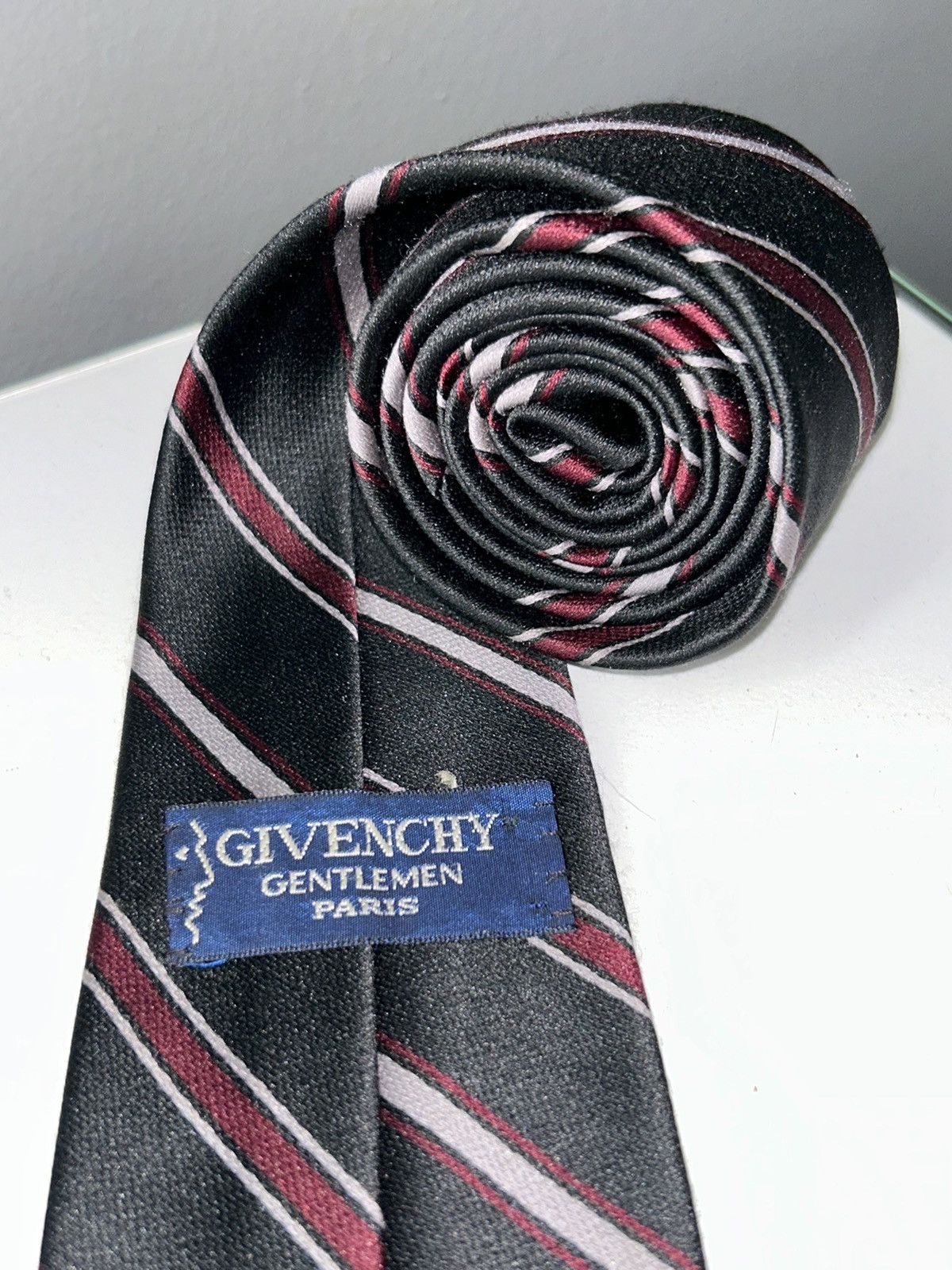 Givenchy Givenchy Gentleman Paris Black/Red/White Neck Tie Size ONE SIZE - 1 Thumbnail