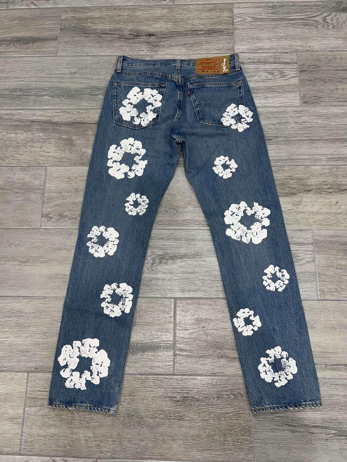 DENIM TEARS × Levi's Denim Tears x Levi's Cotton Wreath Jean Size US 31 - 2 Thumbnail