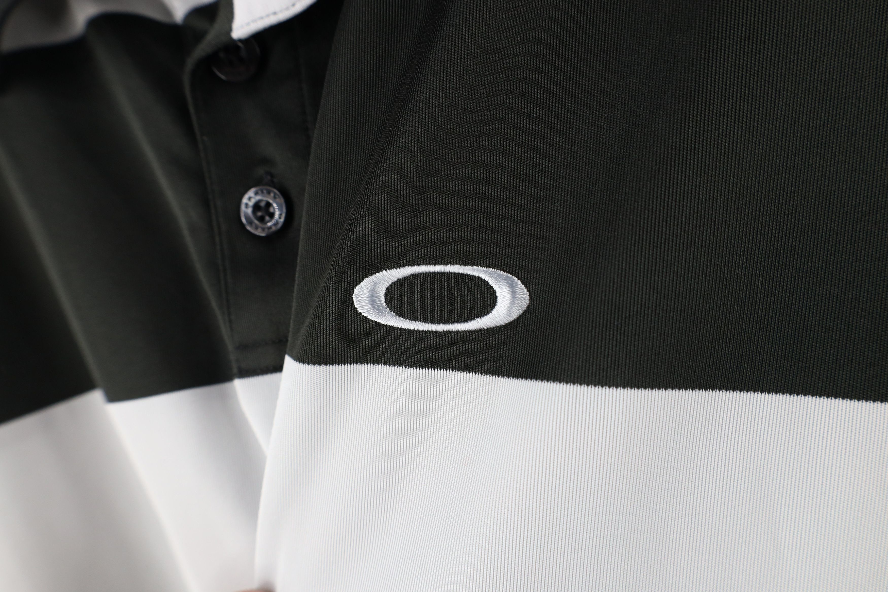 Oakley Vintage Oakley Spell O Logo Striped Collared Golf Polo Shirt Size US L / EU 52-54 / 3 - 4 Thumbnail