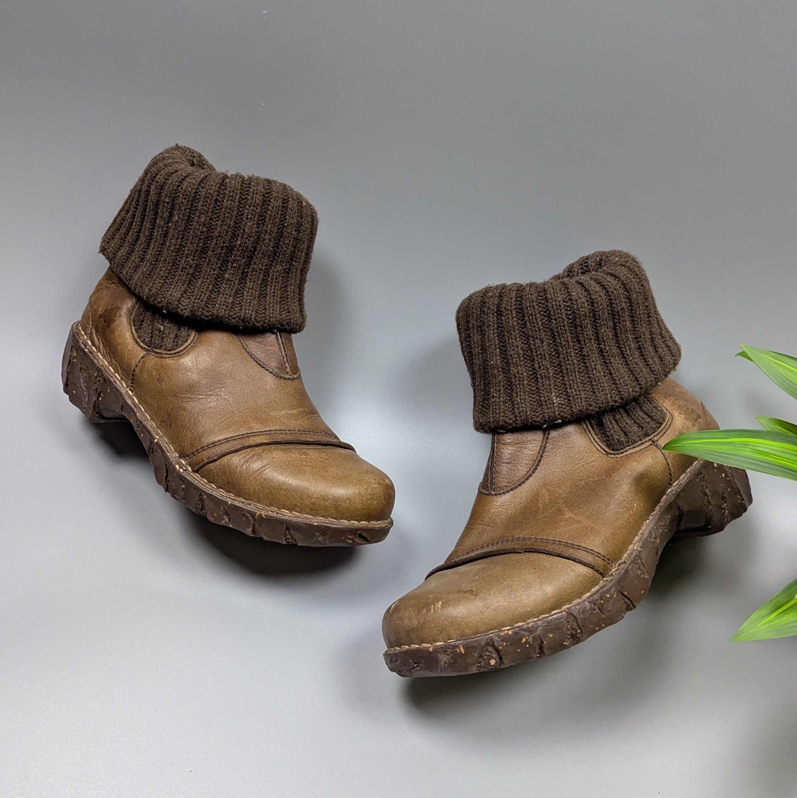 Vintage El Naturalista Yggdrasil Brown Leather Fold Over Ankle Boots Size US 6 / IT 36 - 8 Thumbnail