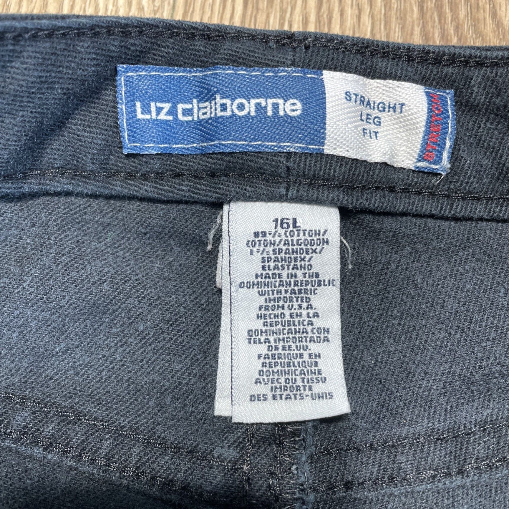 Liz Claiborne VINTAGE Liz Claiborne Women's Jeans Straight Leg 16 Black Stretch 90s Retro Size ONE SIZE - 2 Thumbnail