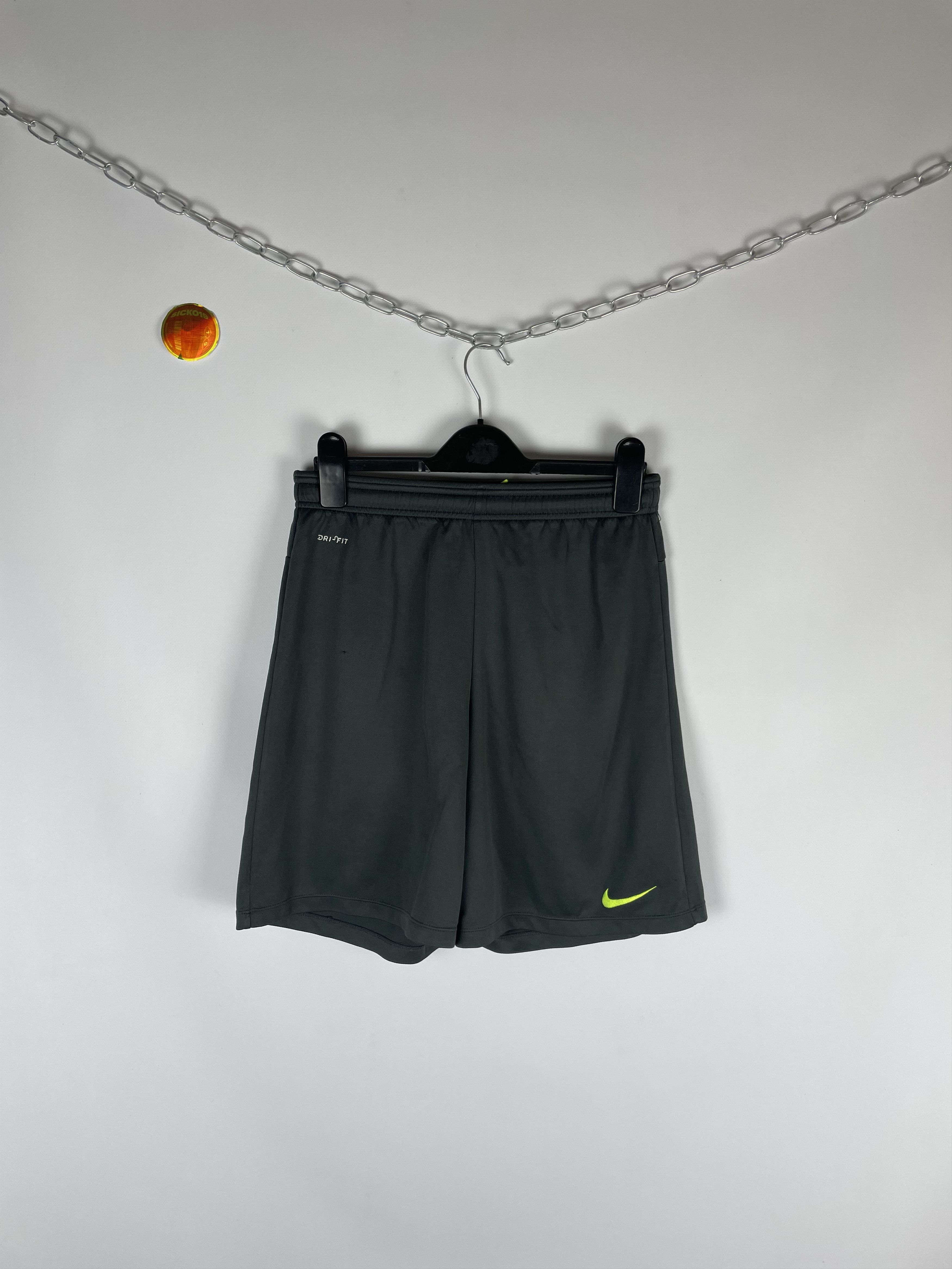 Nike Mens Vintage Nike shorts Y2k Size US 30 / EU 46 - 1 Thumbnail