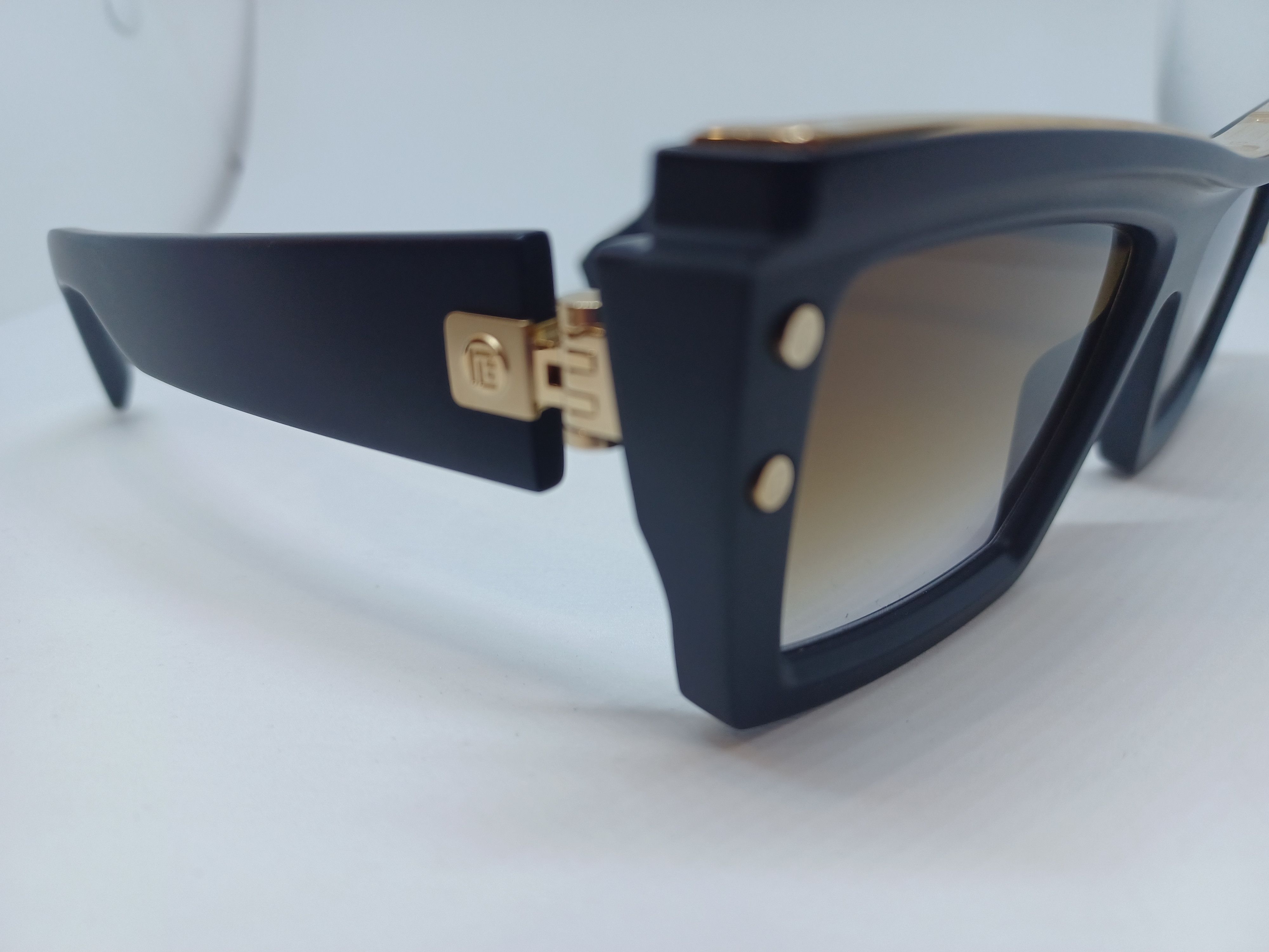 Balmain Balmain Sunglasses -Brand New Factory Sealed Size ONE SIZE - 6 Thumbnail