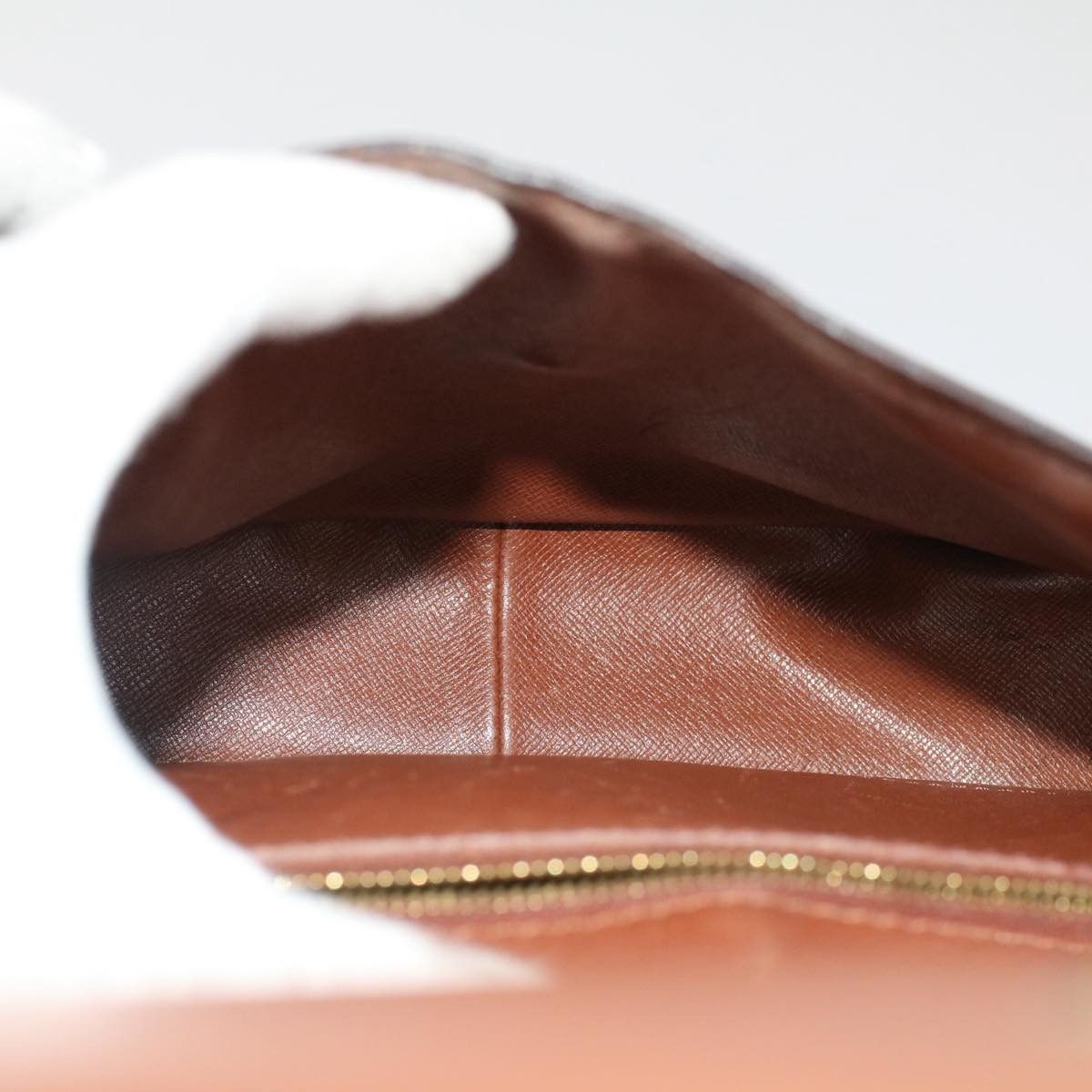 Louis Vuitton LOUIS VUITTON Monogram Saint Cloud GM Shoulder Bag M51242 Size ONE SIZE - 10 Thumbnail