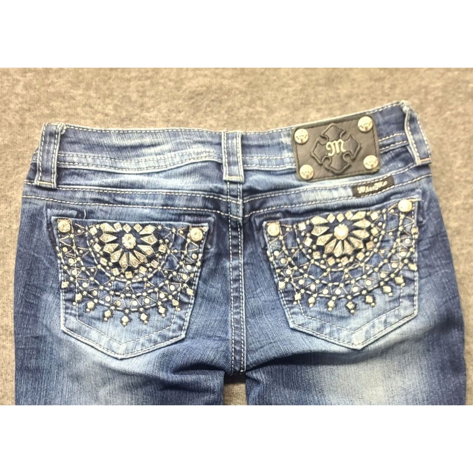Miss Me Miss Me Jeans 26x31 Skinny Fit Ankle Signature Rise Distressed Stretch Starburst Denim Jeans Women 5-Pocket Blue HS? No, remove. Size 26" / US 2 / IT 38 - 2 Thumbnail