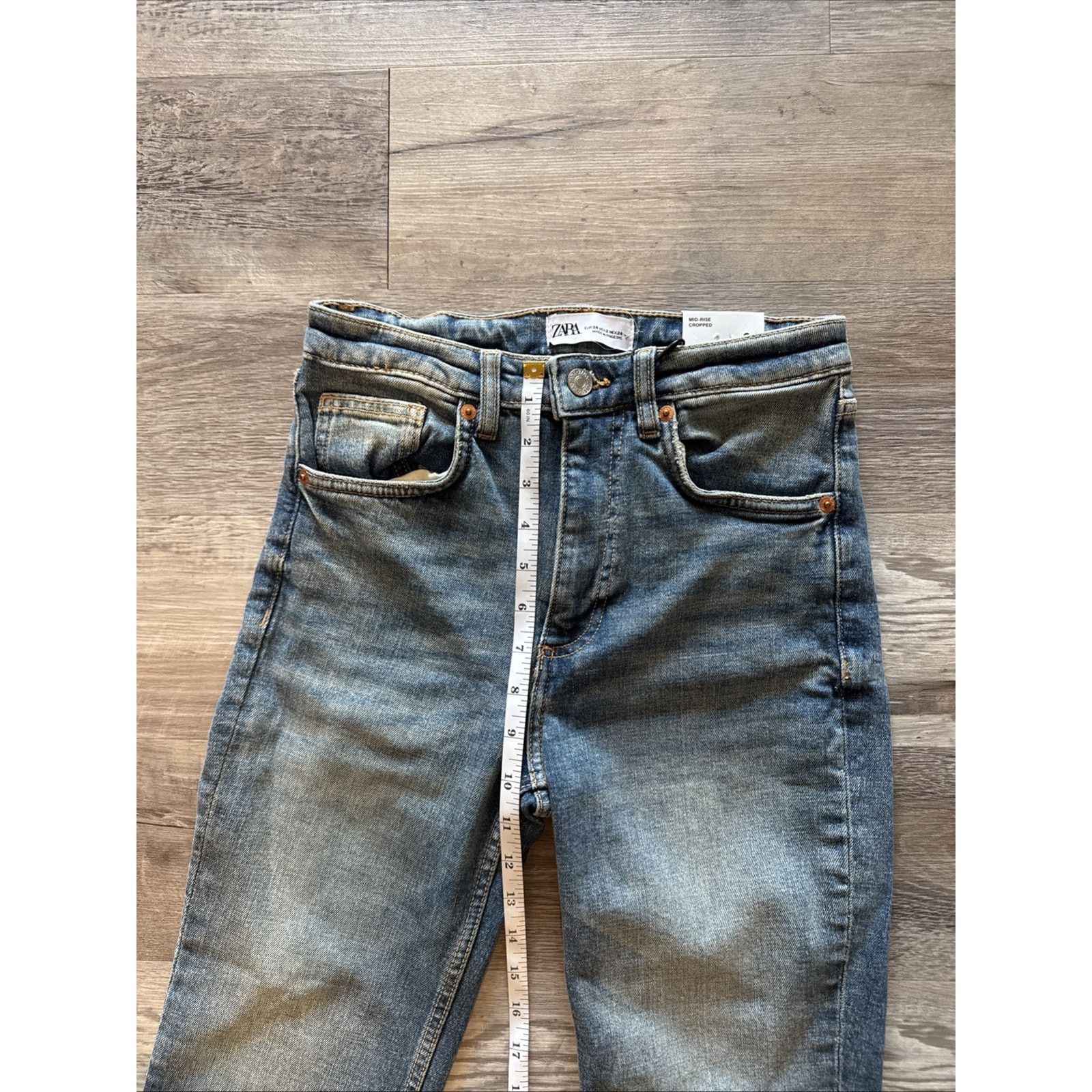 Zara ZARA WOMAN'S MID-RISE CROPPED FLARED TRF JEANS Size 2 Or 34 Size 26" / US 2 / IT 38 - 4 Thumbnail