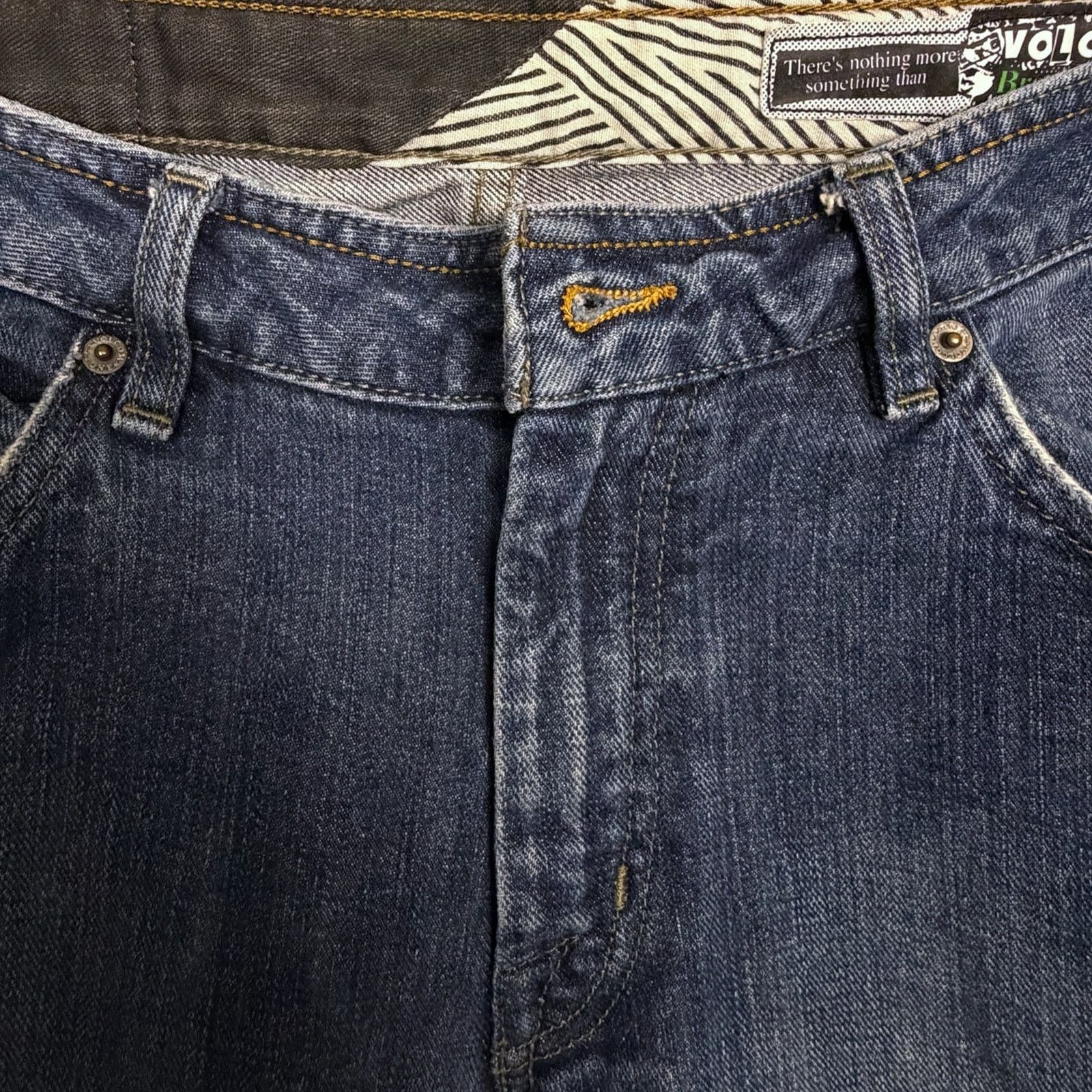 Volcom Vtg Genuine Volcom Mens 32x32 Boardwear Jeans Straight Leg Size US 32 / EU 48 - 6 Thumbnail