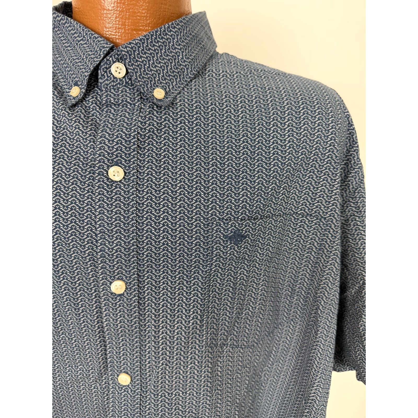 Dockers VINTAGE Dockers Shirt Men XXL Geometric Button-Up Navy Blue Cotton Polyester Elastane Stretch Pockets Travel Casual 90s 2XL Mens Size US XXL / EU 58 / 5 - 3 Thumbnail