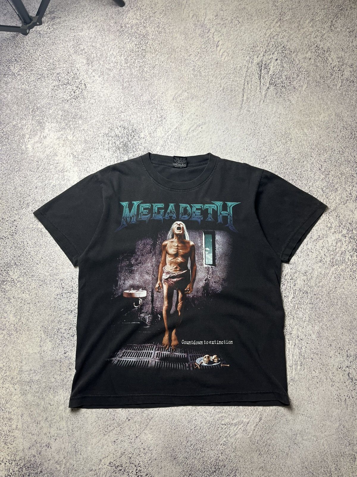 Band Tees Vintage Megadeth T-Shirt Single Stitch Reprint Moder Y2K Size US M / EU 48-50 / 2 - 18 Thumbnail