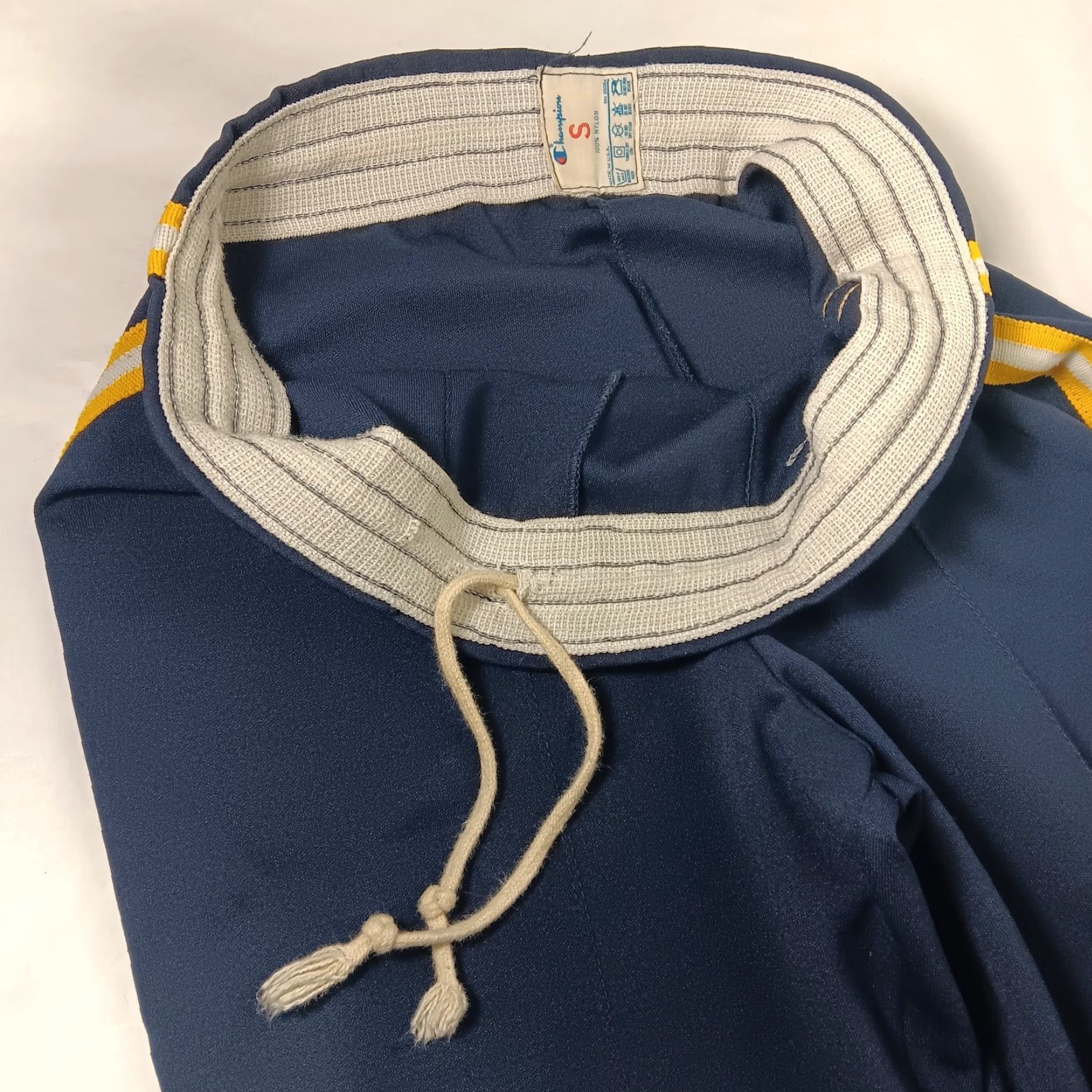 Champion VINTAGE Champion Pants Men S Blue Nylon Track Zip Side Stripe Vintage Track Pants Mens Size US 29 - 5 Thumbnail