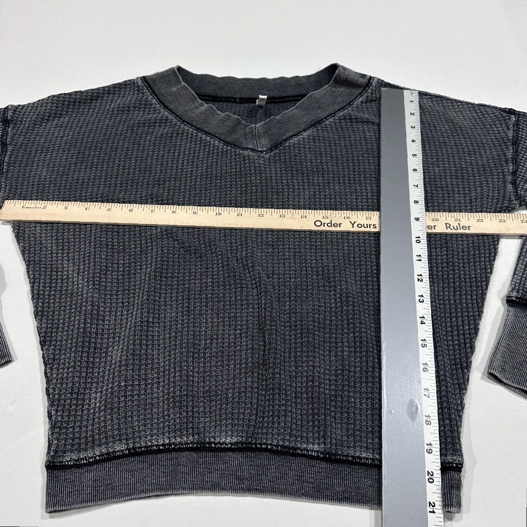 Z Supply Z Supply Shirt Womens XS Gray Cropped Long Sleeve V Neck Waffle Knit Oversized Size XS / US 0-2 / IT 36-38 - 4 Thumbnail