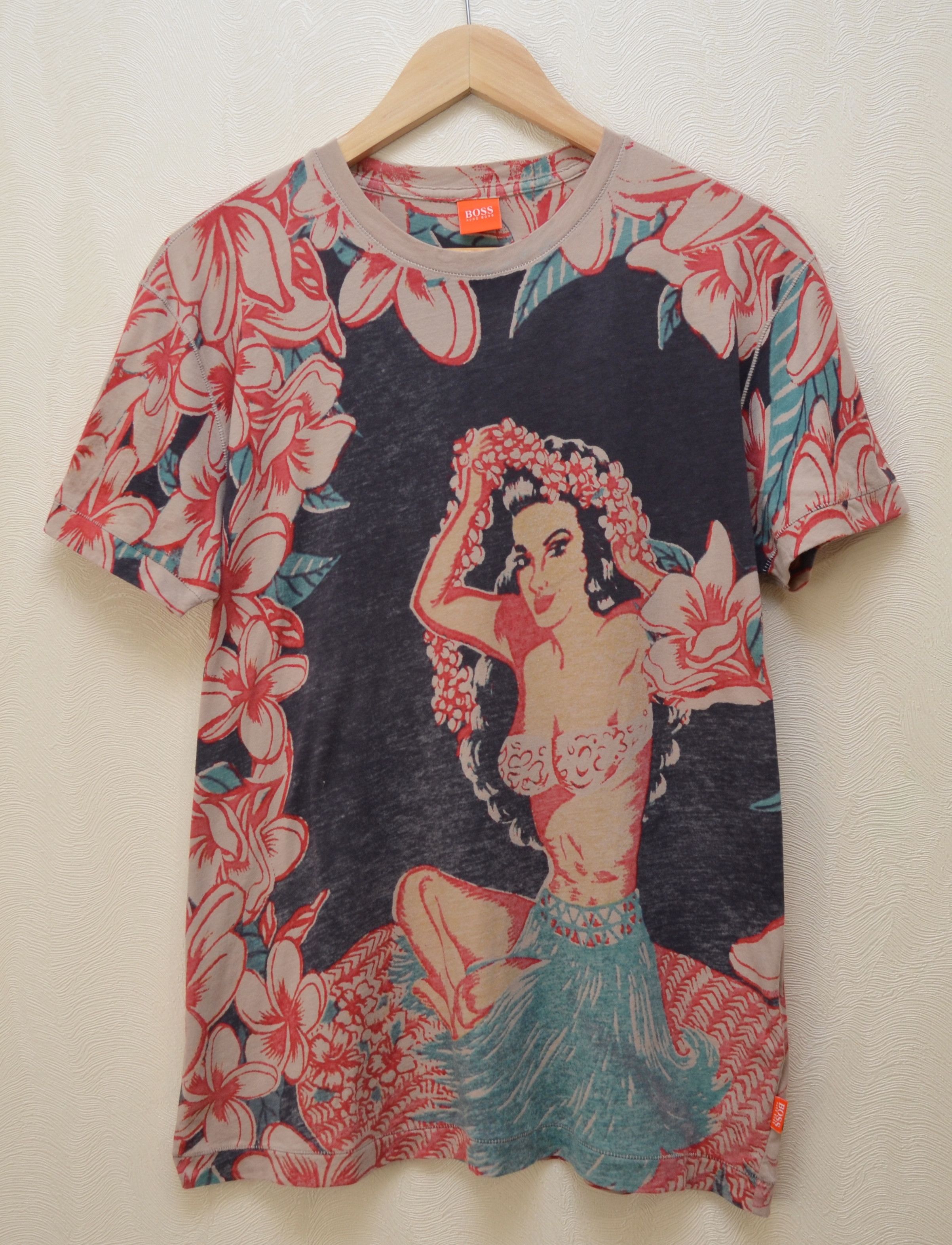 Designer × Hugo Boss Hugo Boss Tropical Floral Carribean Abstract Print t shirt Size US M / EU 48-50 / 2 - 1 Thumbnail