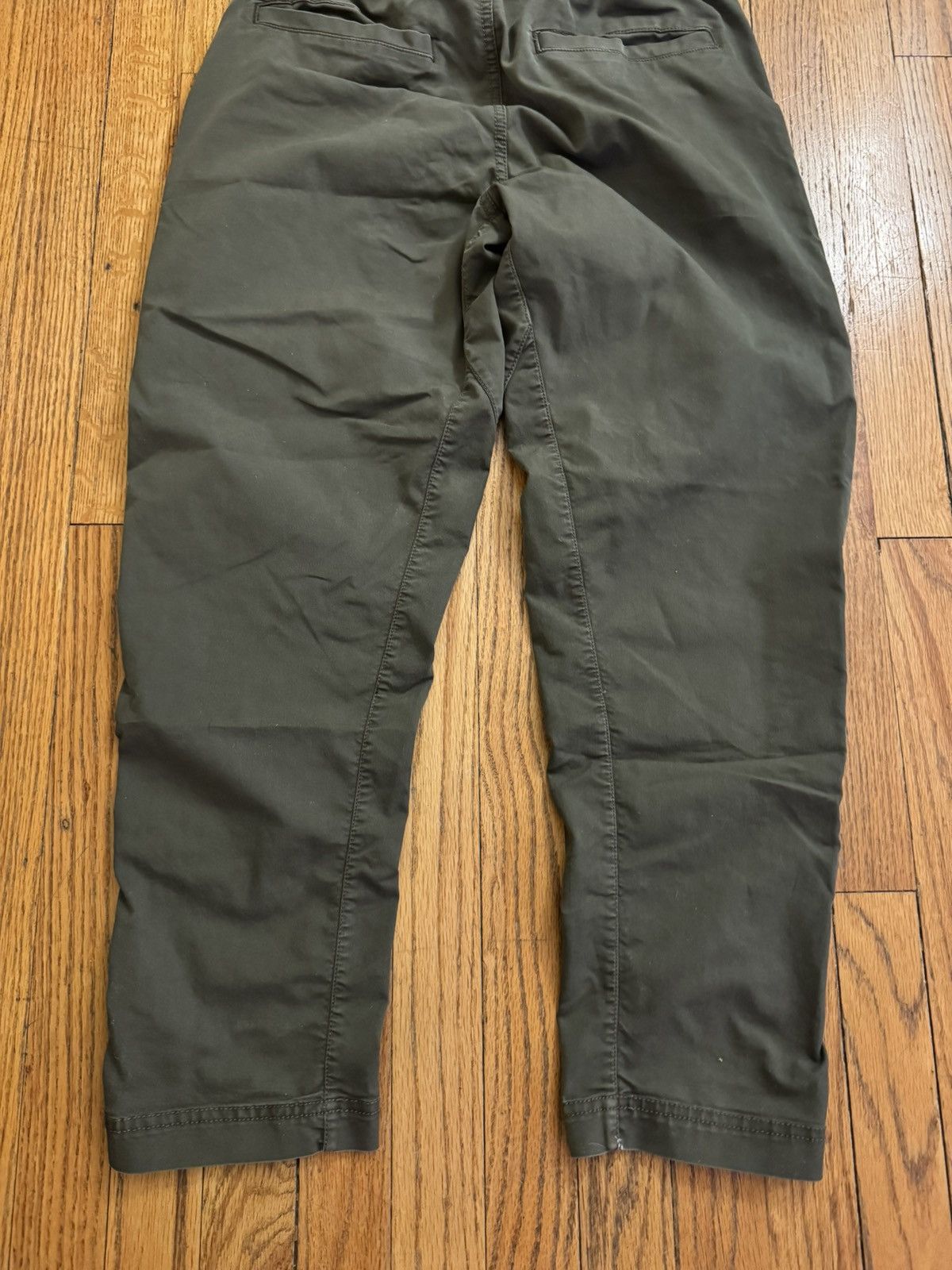 Nike Nike Green Chino Pant Tapered Size US 31 - 6 Thumbnail