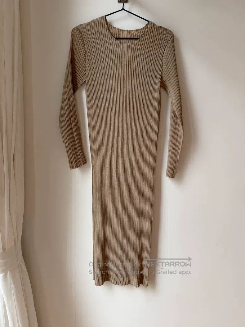Issey Miyake Issey Miyake Main Line Toothpick Pleat Beige Dress Size M / US 6-8 / IT 42-44 - 2 Thumbnail