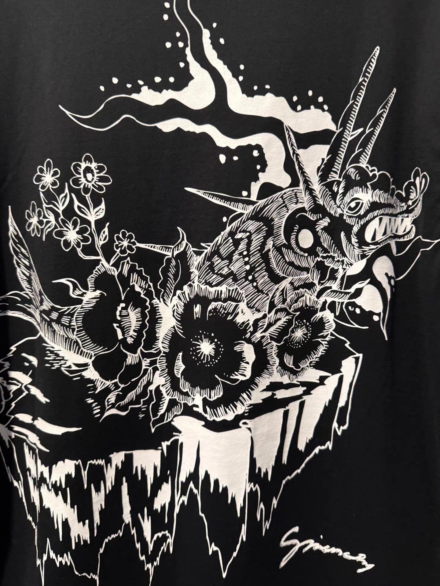 Givenchy Givenchy black short-sleeve T-shirt Q20 Size US L / EU 52-54 / 3 - 5 Thumbnail