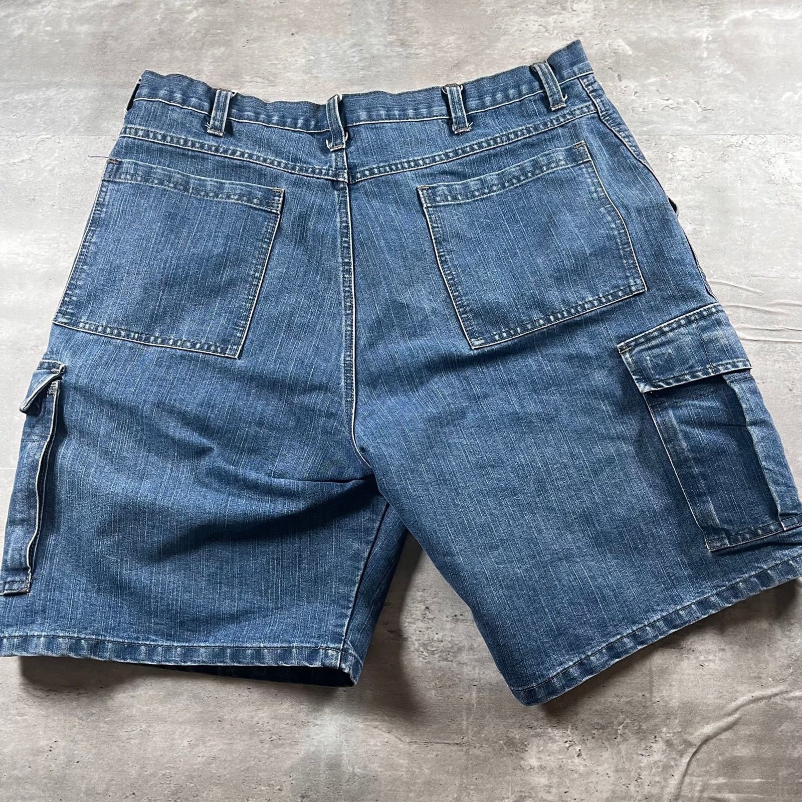 Wrangler Vintage skater style jorts Size US 36 / EU 52 - 2 Thumbnail