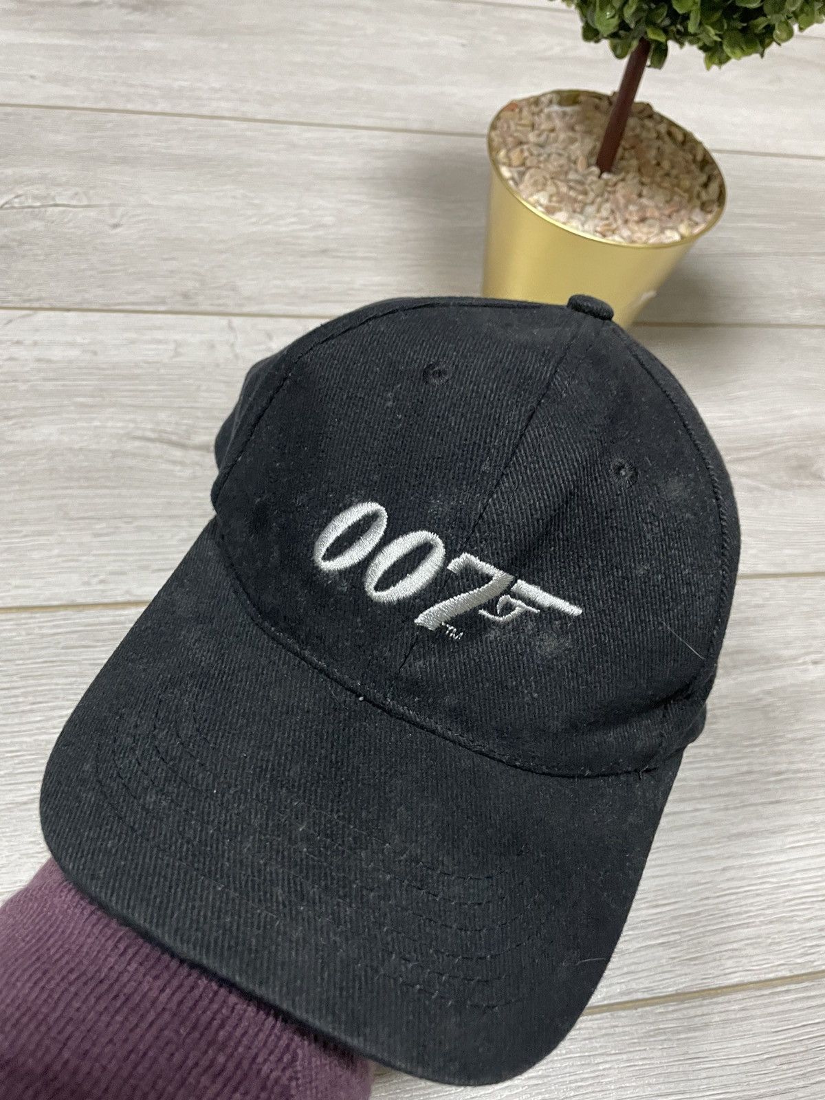 Vintage Bond 007 Ford 2005 Vintage Hat Movie Y2K Cap Size ONE SIZE - 6 Thumbnail