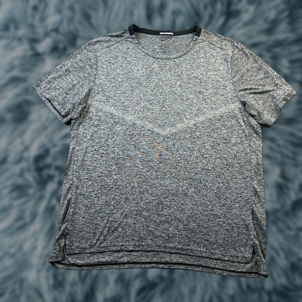 Nike Nike Shirt Mens Large Gray Dri Fit Rise 365 Running Gym Size US L / EU 52-54 / 3 - 1 Thumbnail
