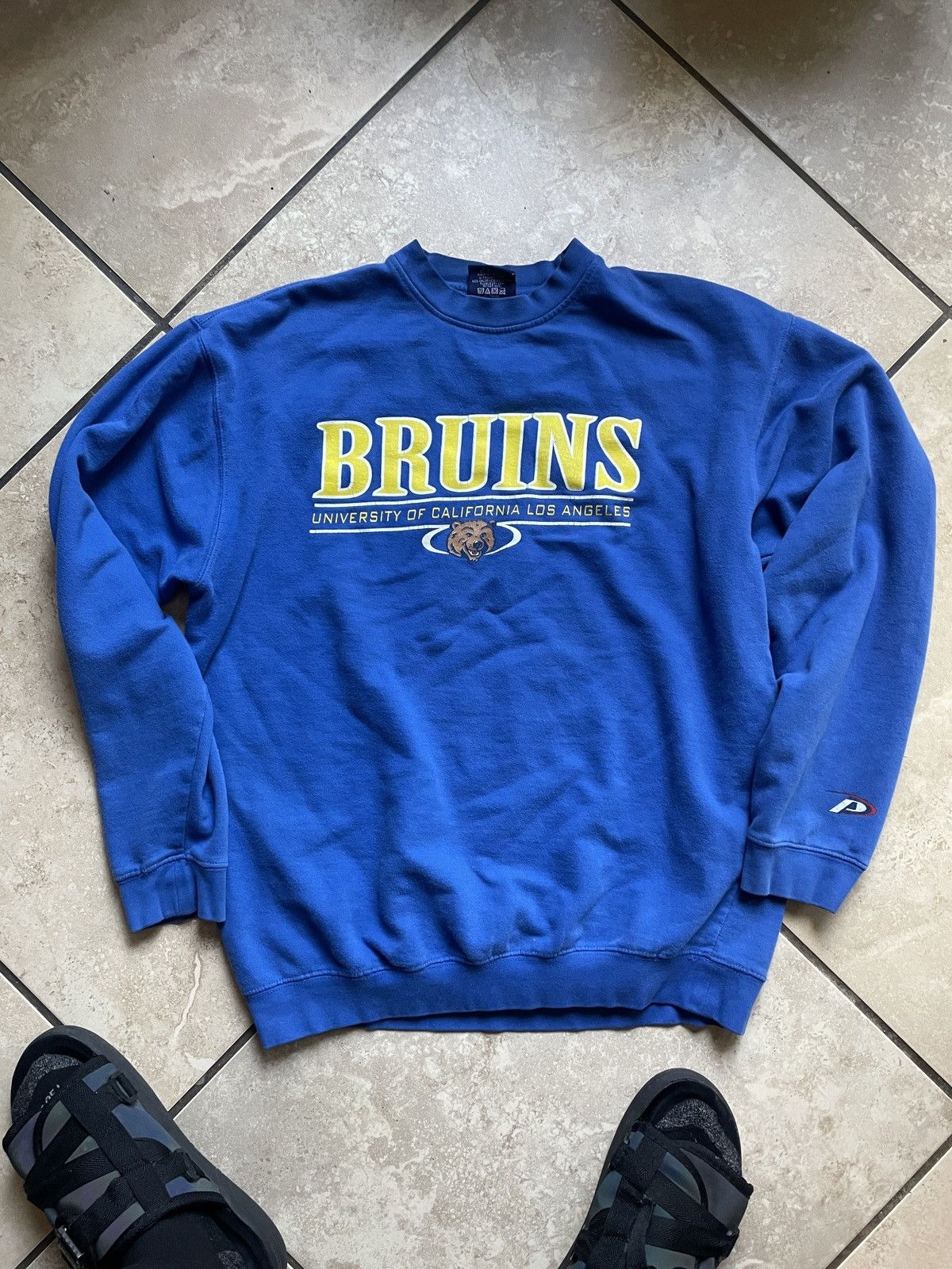 Pro Player UCLA Bruins Vintage Long Sleeve Size US L / EU 52-54 / 3 - 1 Thumbnail