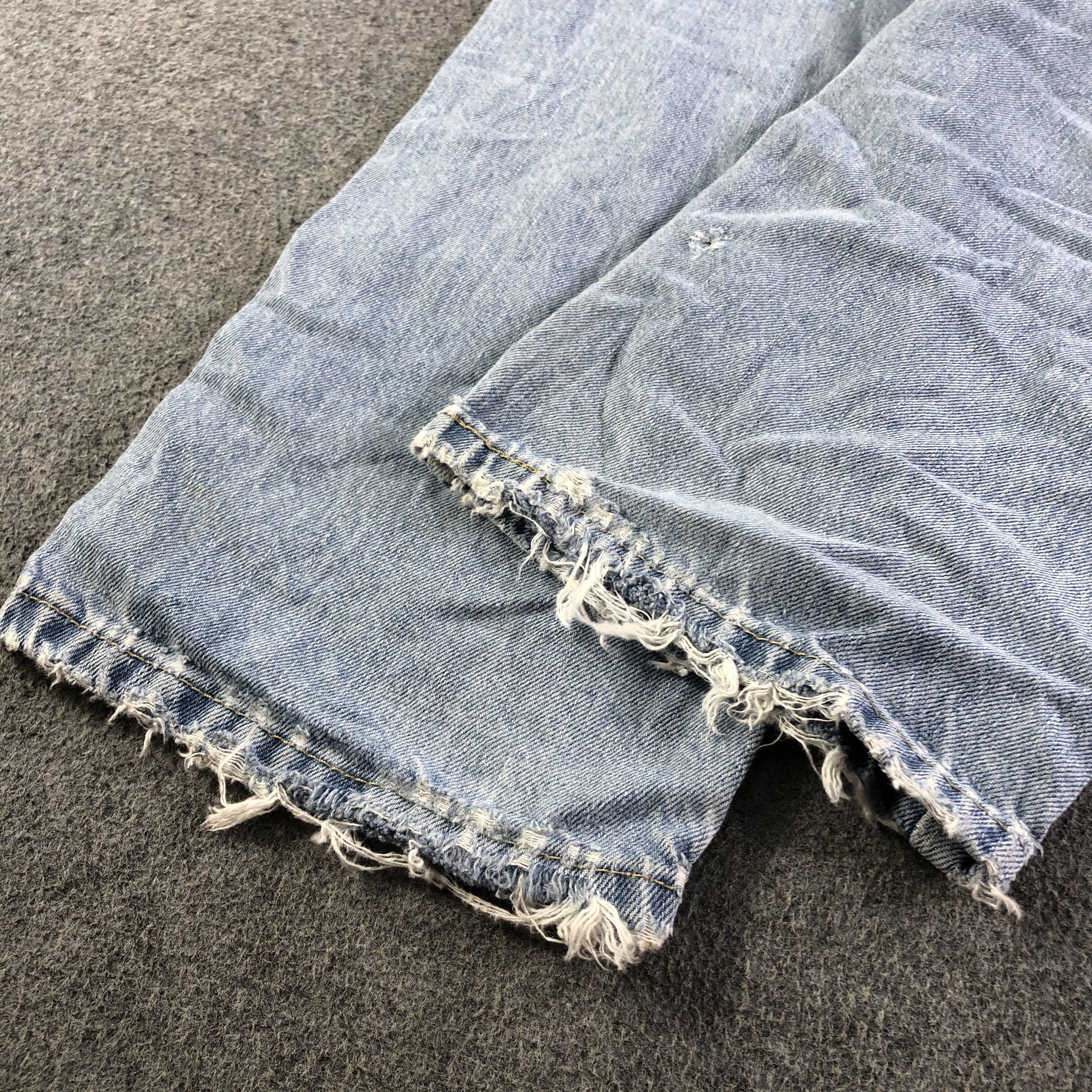 Levi's Vintage Blue Wash Levis 505 Jeans-J3718 Size US 35 - 6 Thumbnail