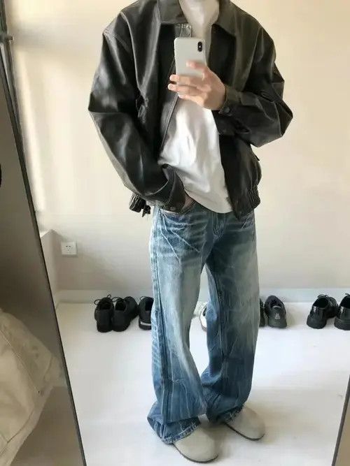 Japanese Brand × Jean Street wash distressed lightning pleated micro-flared jeans Size US 32 / EU 48 - 2 Thumbnail