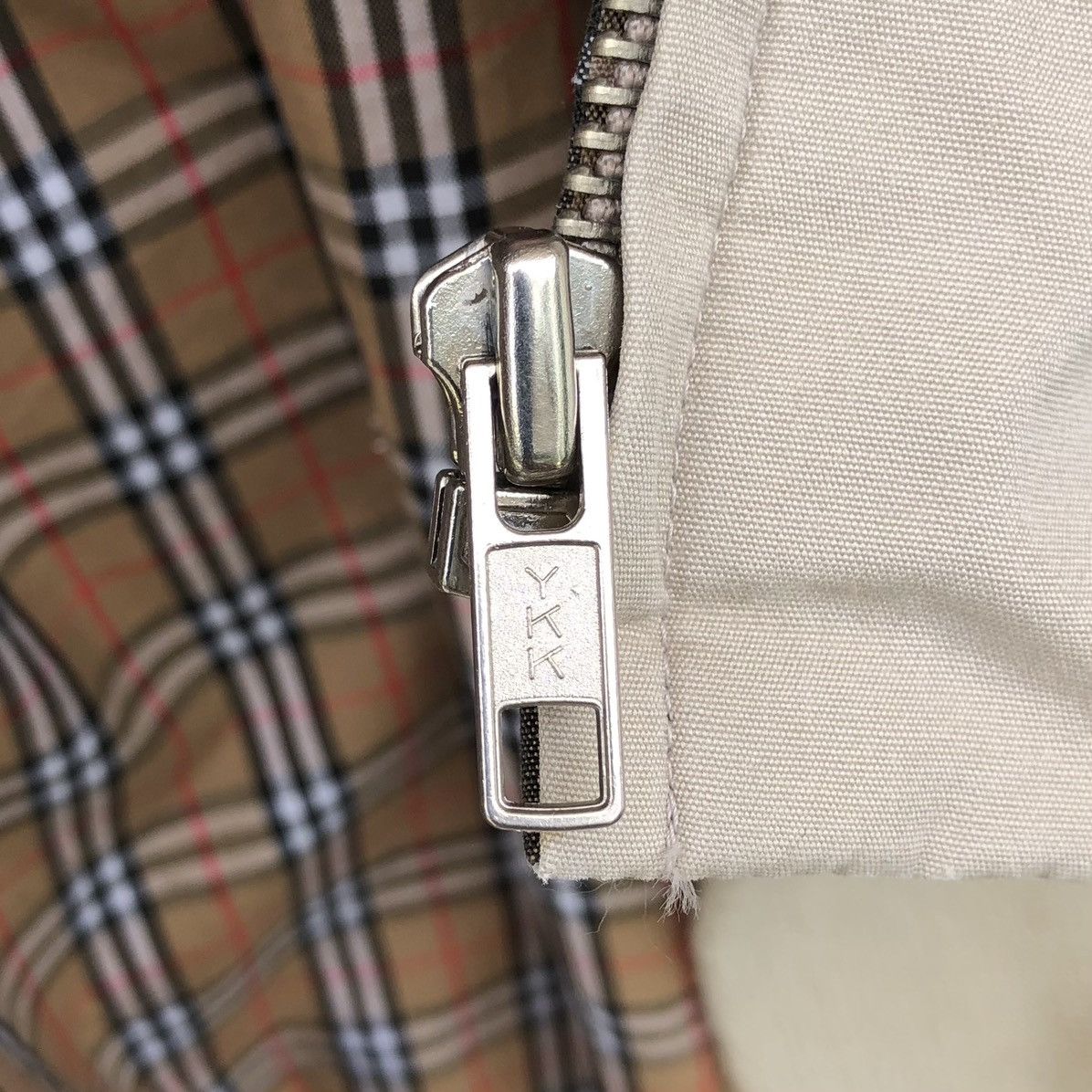 Burberry VTG Burberrys Embroidery Logo Lined Novacheck Bomber Jacket Size US M / EU 48-50 / 2 - 12 Thumbnail
