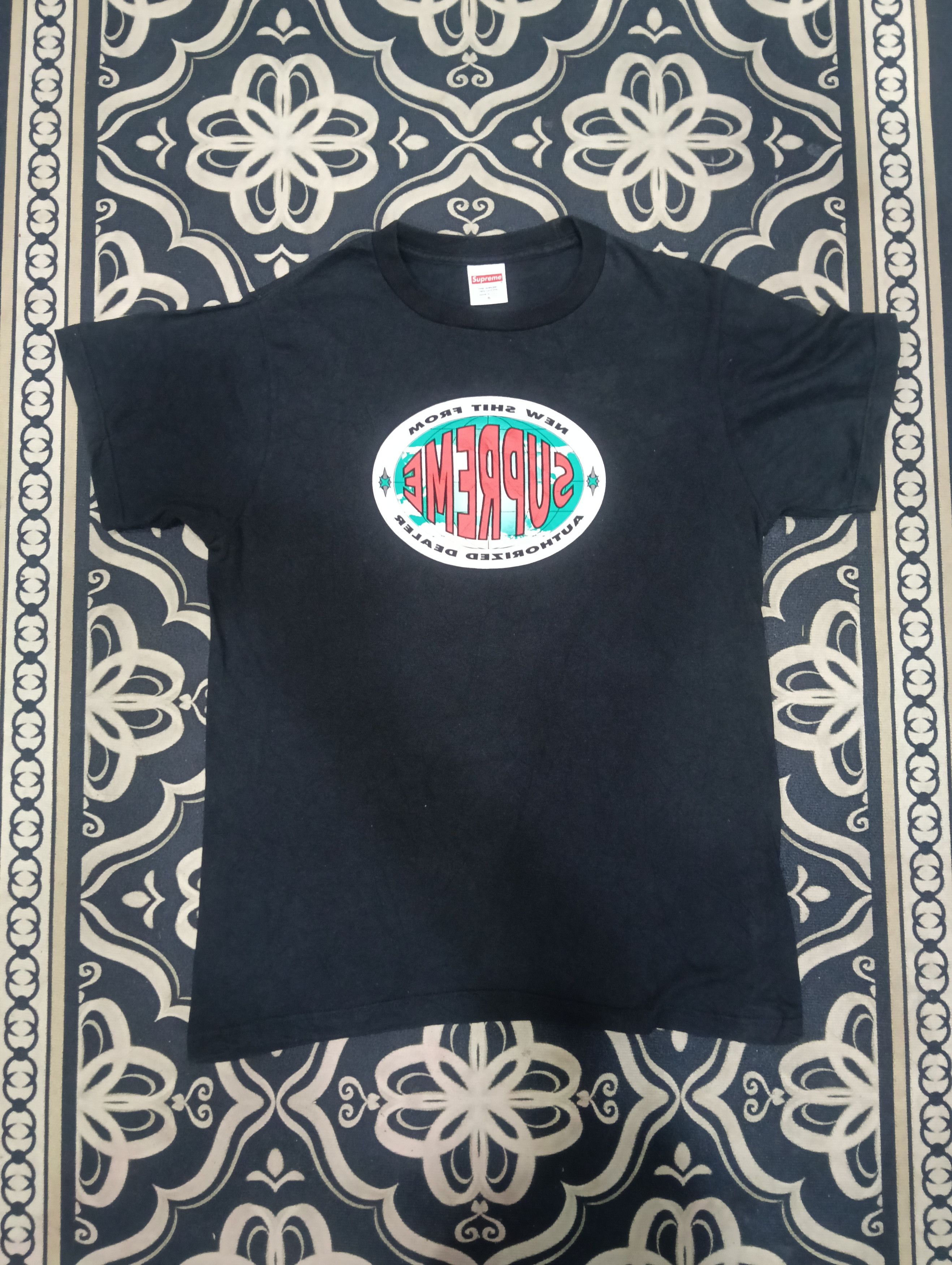 Supreme Vintage Supreme Size US M / EU 48-50 / 2 - 1 Thumbnail