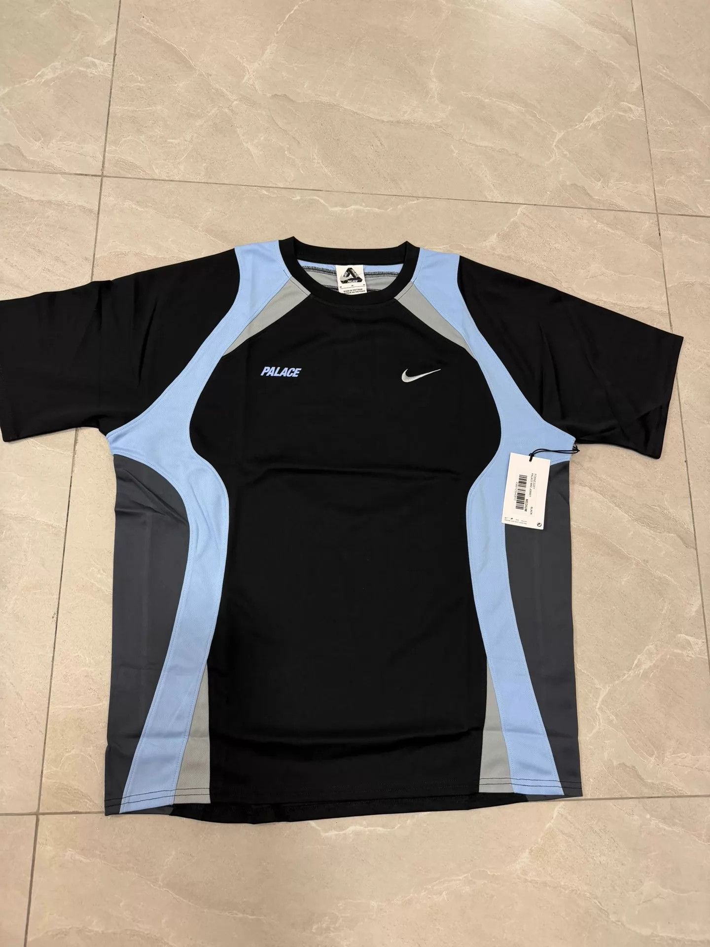 Palace PALACE x Nike SS26 Drop10 Color Block Raglan Tee M Size US M / EU 48-50 / 2 - 1 Thumbnail
