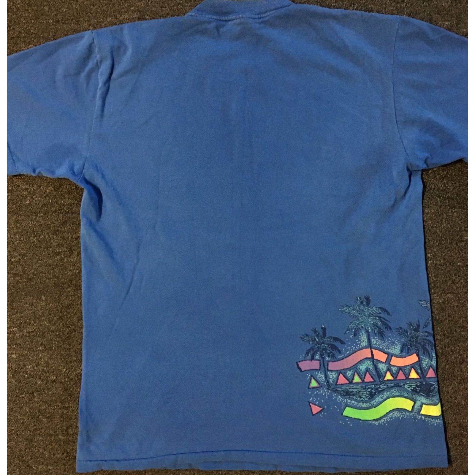 Vintage VINTAGE 90s Tropical Threads Faded All Over Print Surf Shirt M Blue Nike? Size US M / EU 48-50 / 2 - 2 Thumbnail